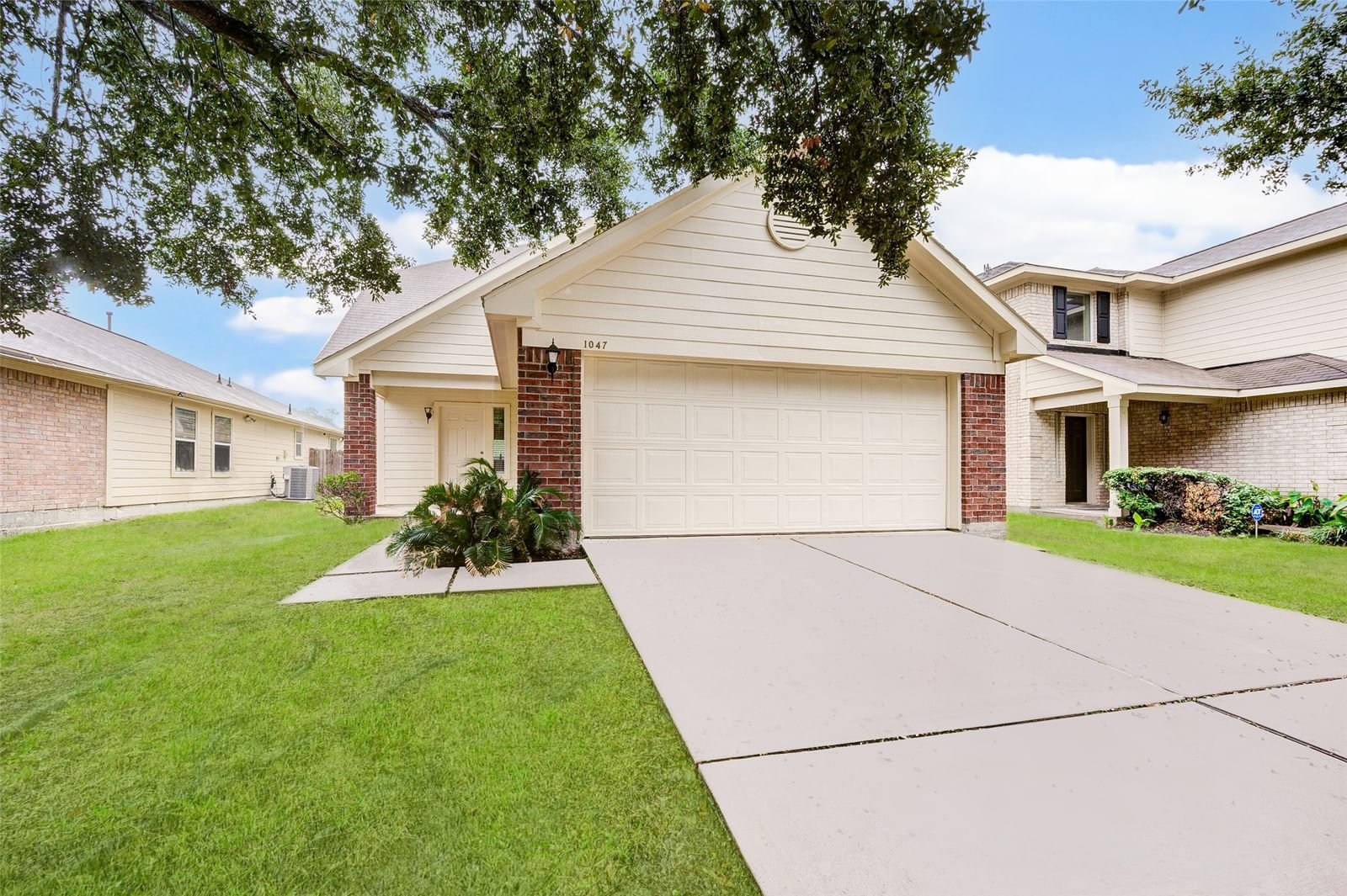Real estate property located at 1047 Sawgrass Ridge, Harris, Sycamore Bend Sec 2, Houston, TX, US