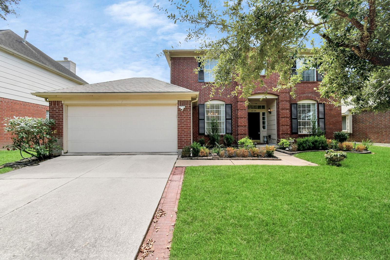 Real estate property located at 16126 Leigh Canyon, Harris, Heritage Park, Friendswood, TX, US