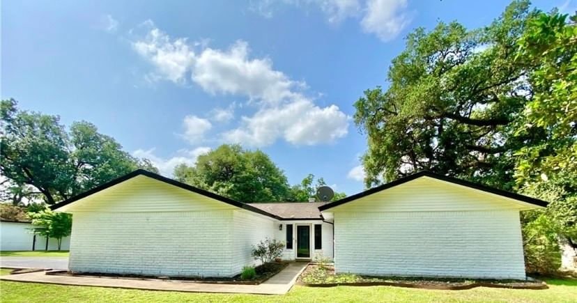 Real estate property located at 115 Jay, Wharton, Live Oaks Estate, Boling, TX, US