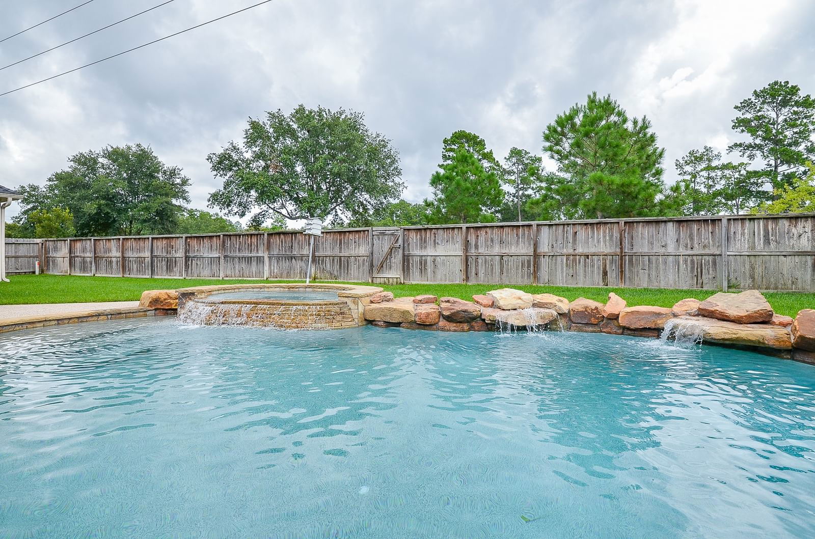 Real estate property located at 16207 Madewood, Harris, Coles Crossing Sec 03, Cypress, TX, US