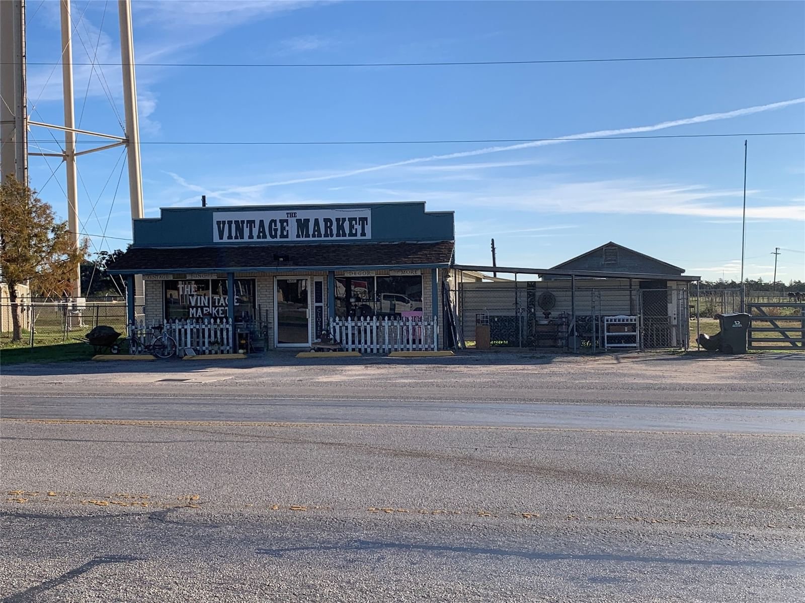 Real estate property located at 1600 Texana, Lavaca, No, Hallettsville, TX, US