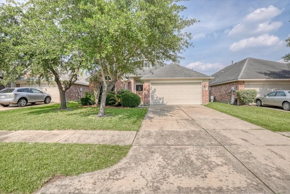 Real estate property located at 7015 Desert Bluff, Fort Bend, Richmond, TX, US