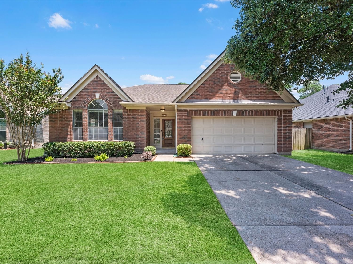 Real estate property located at 19114 Forest Trace, Harris, Atascocita South, Humble, TX, US