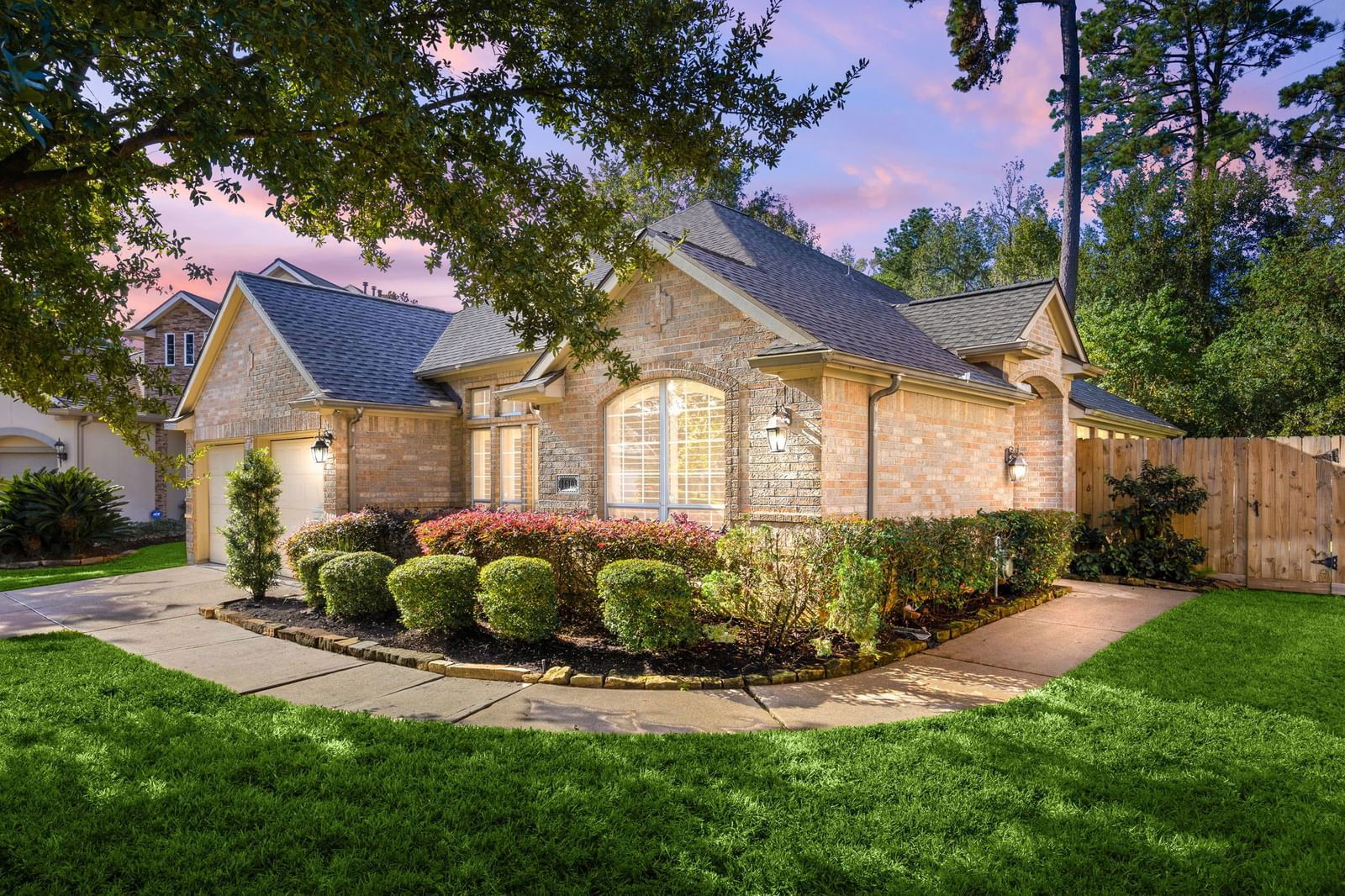 Real estate property located at 16103 Woodbend Trail, Harris, Woodbend Pines, Houston, TX, US