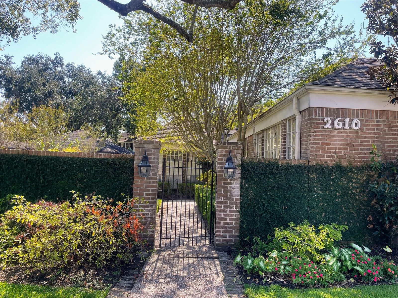 Real estate property located at 2610 Fairway, Fort Bend, Sugar Creek, Sugar Land, TX, US