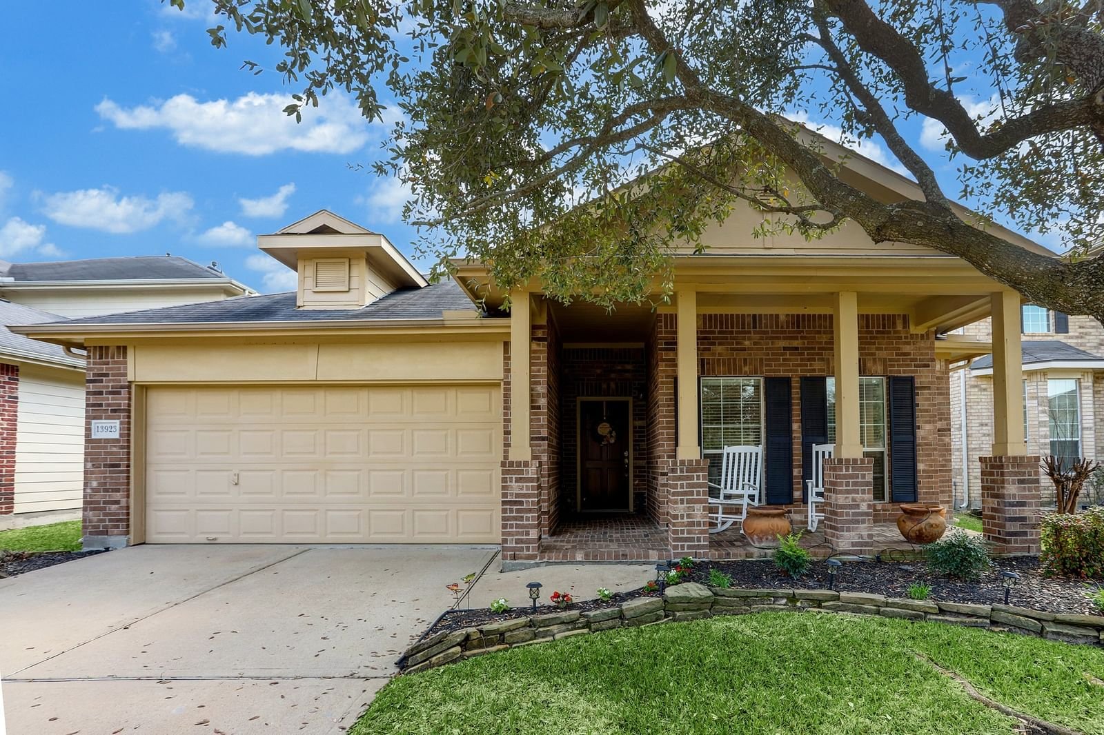 Real estate property located at 13923 Winding Cypress Brook, Harris, Cypress Crk Forest Sec 01, Cypress, TX, US