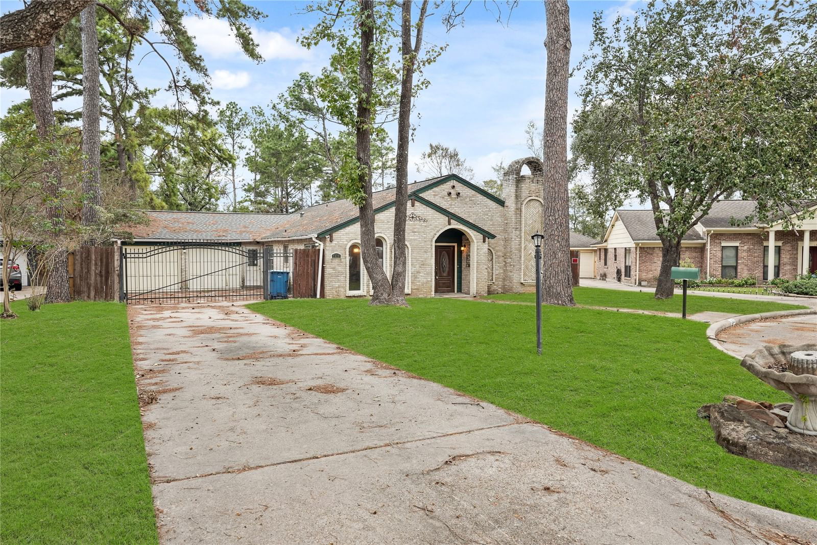 Real estate property located at 1326 Burnwood, Harris, Inverness Forest Sec 04, Houston, TX, US