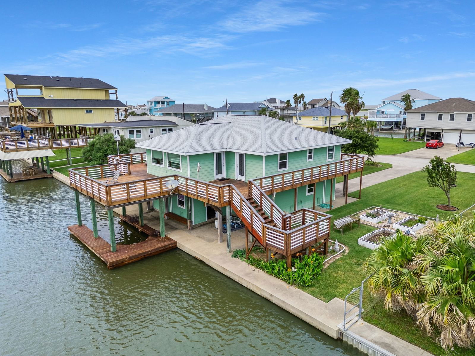 Real estate property located at 3815 Spanish Wells Drive, Galveston, Bahia Azul, Galveston, TX, US