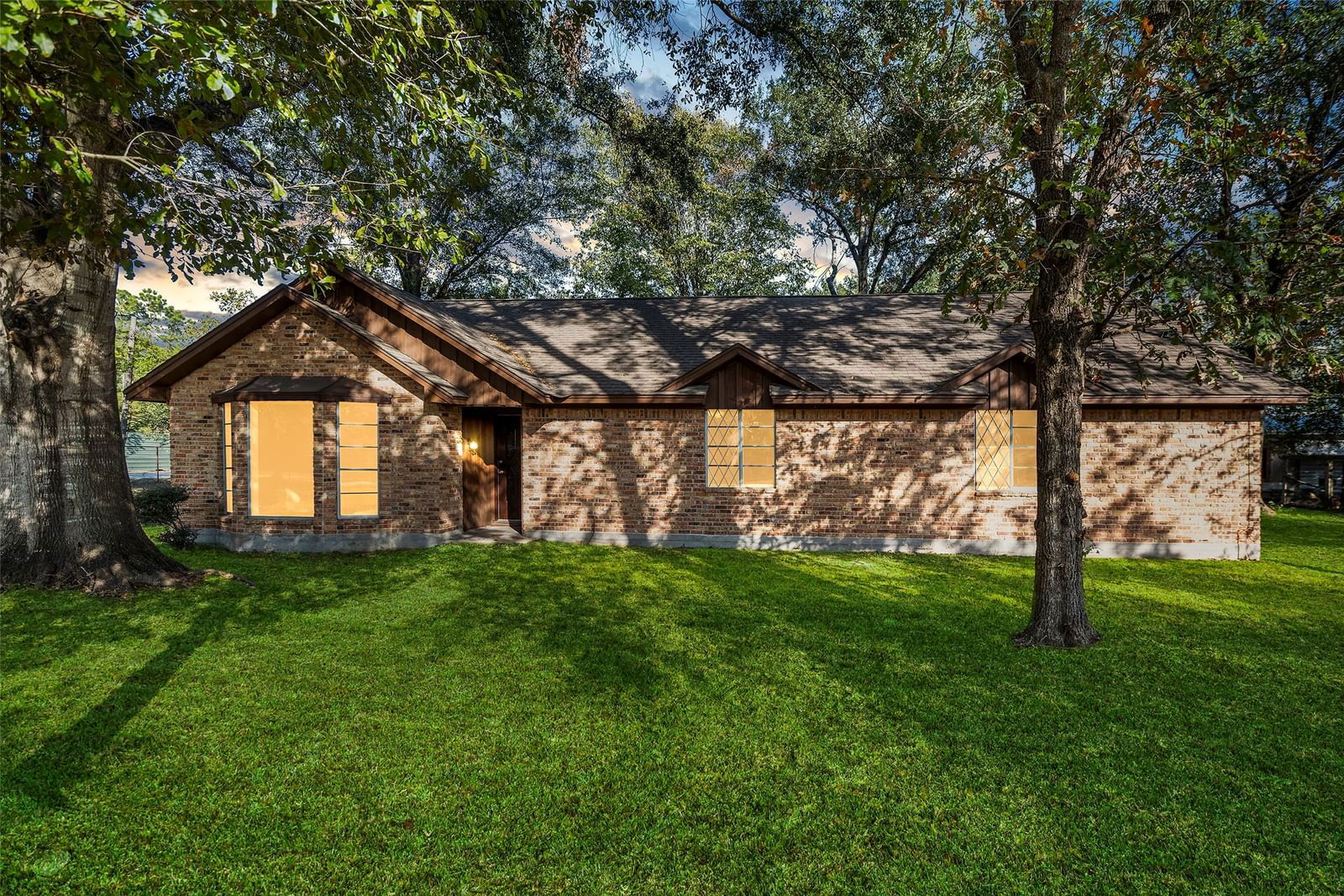 Real estate property located at 22630 Mossy Oaks, Harris, Mossy Oaks Sec 01 U/R, Spring, TX, US