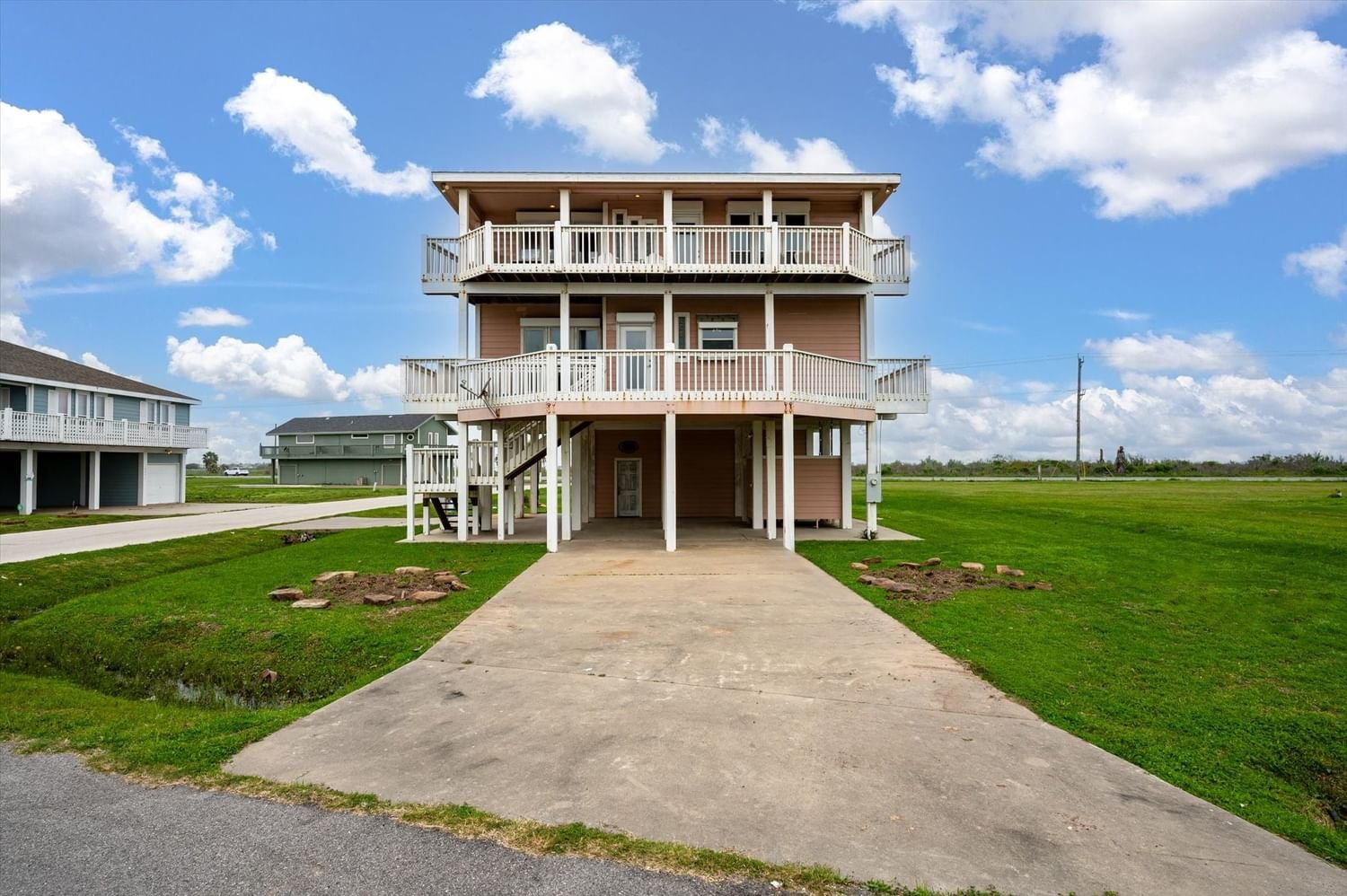 Real estate property located at 3101 Diane, Galveston, Cobbs Cove 87, Crystal Beach, TX, US
