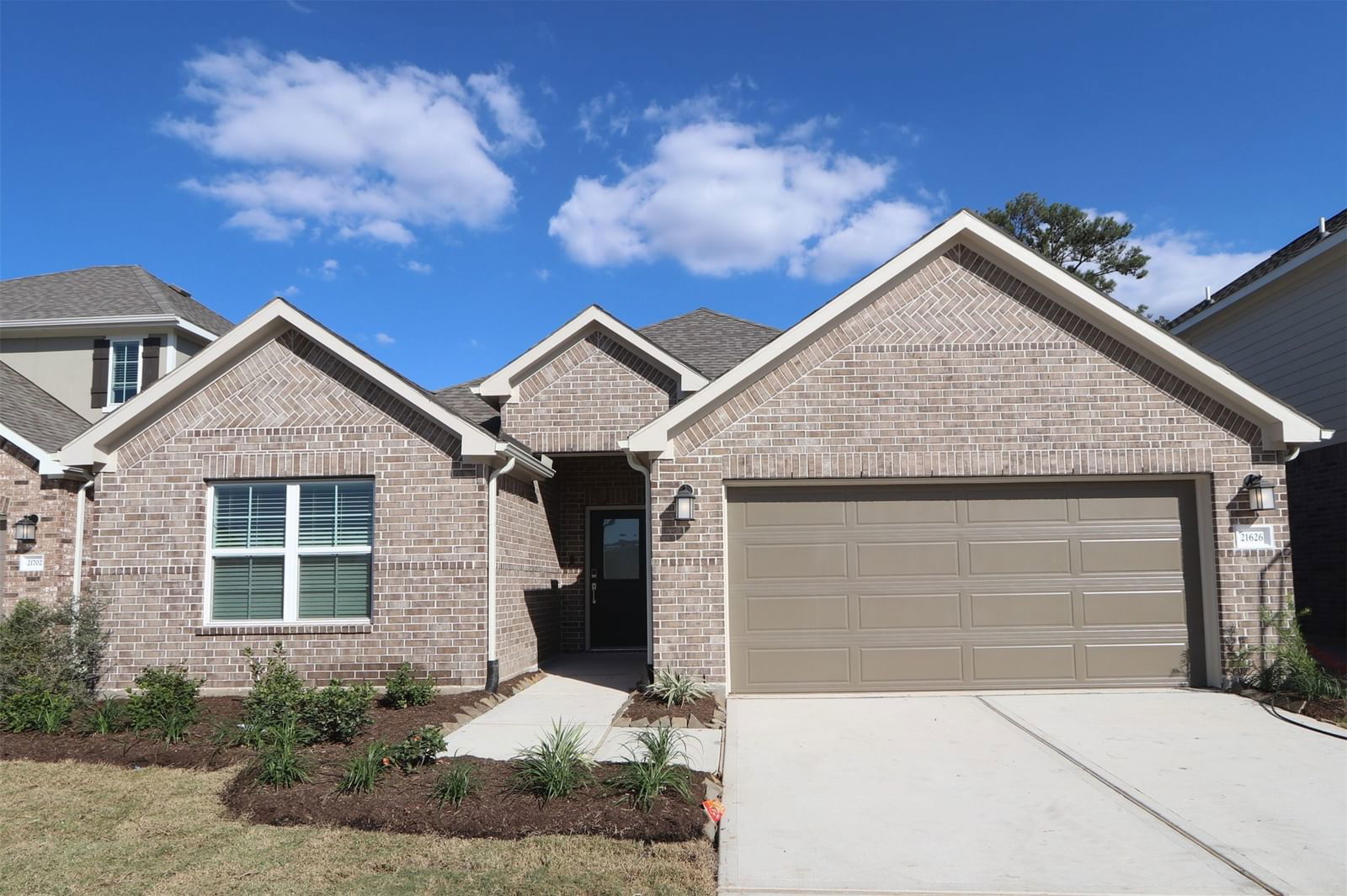 Real estate property located at 21626 Burgos Plaza, Harris, Sorella, Tomball, TX, US