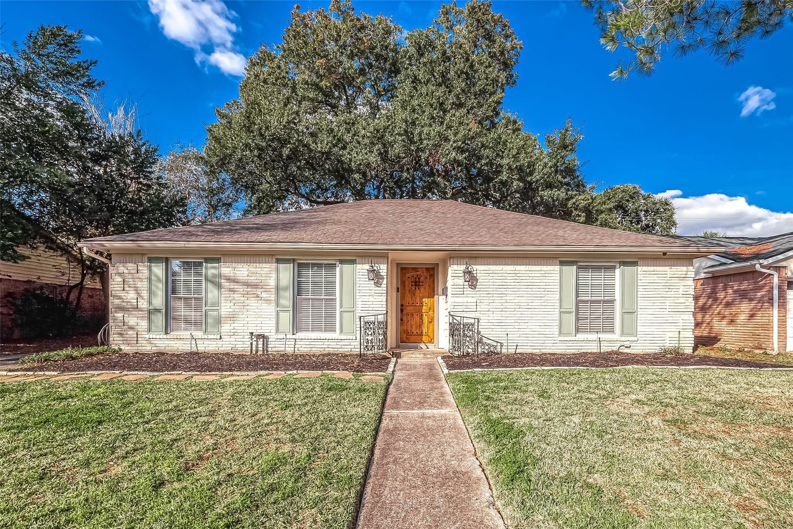 Real estate property located at 9406 Meadowcroft, Harris, Tanglewilde, Houston, TX, US