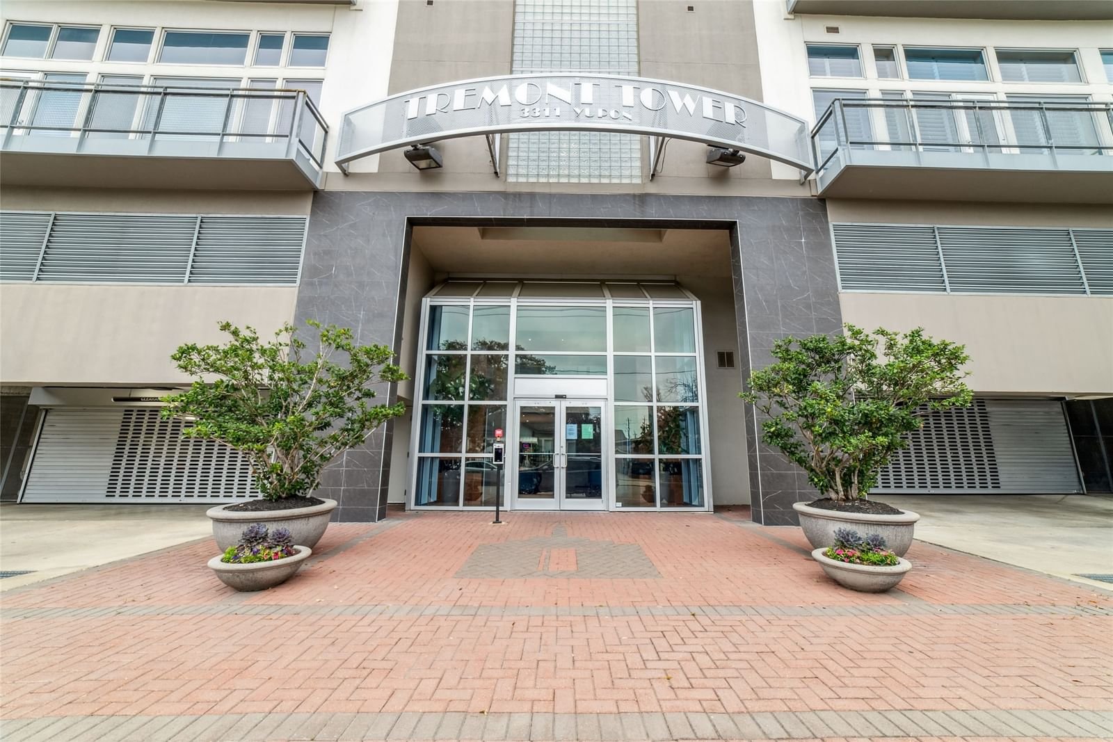 Real estate property located at 3311 Yupon Street #319, Harris, Tremont Tower, Houston, TX, US