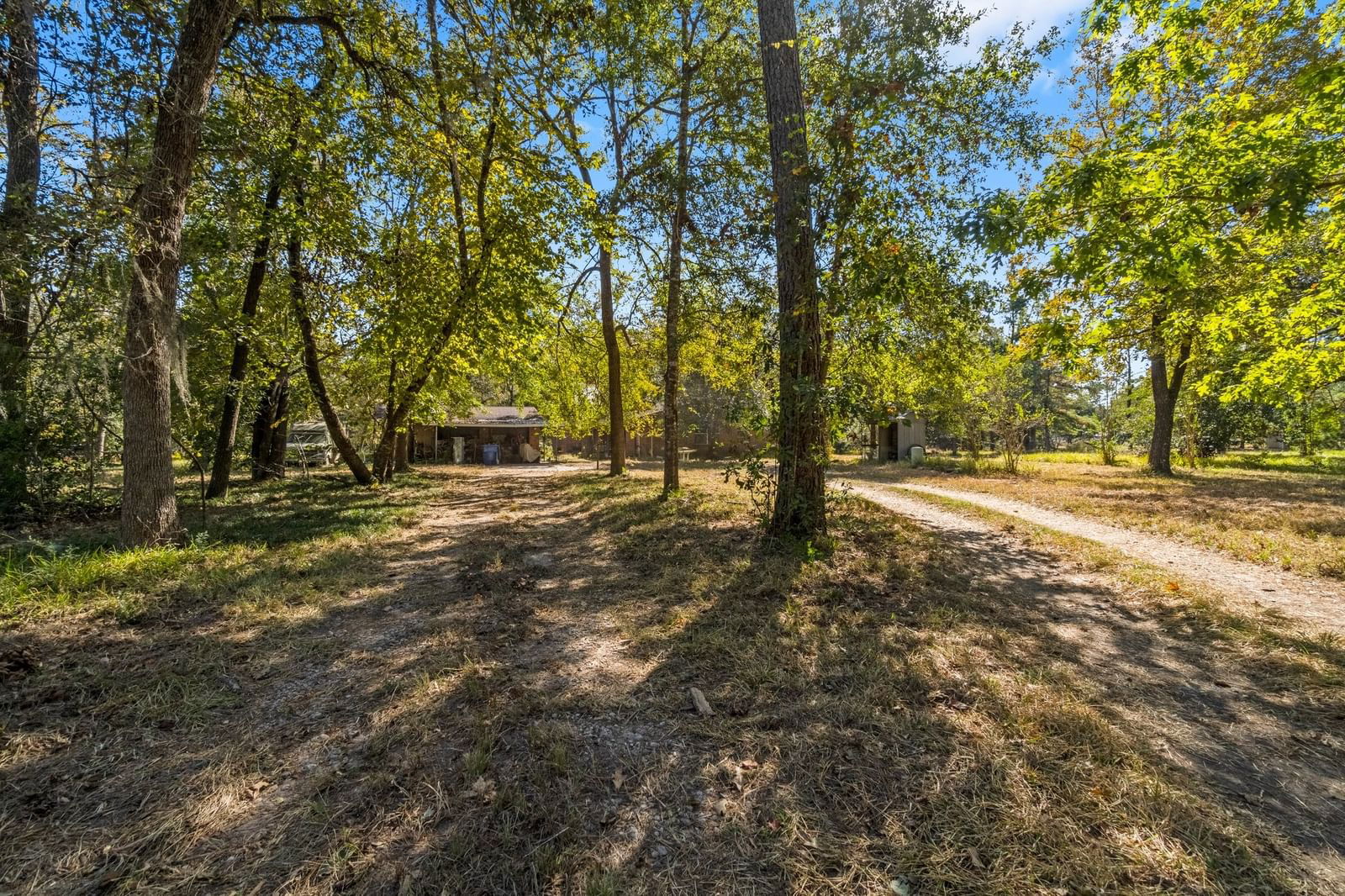 Real estate property located at 18985 Pin Oak, Montgomery, Montgomery County School Land, Conroe, TX, US