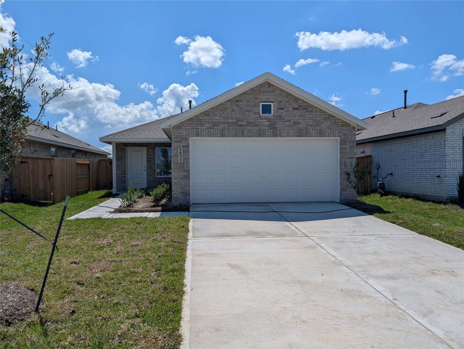 Real estate property located at 2911 Summer Breeze, Brazoria, Windrose Green, Angleton, TX, US