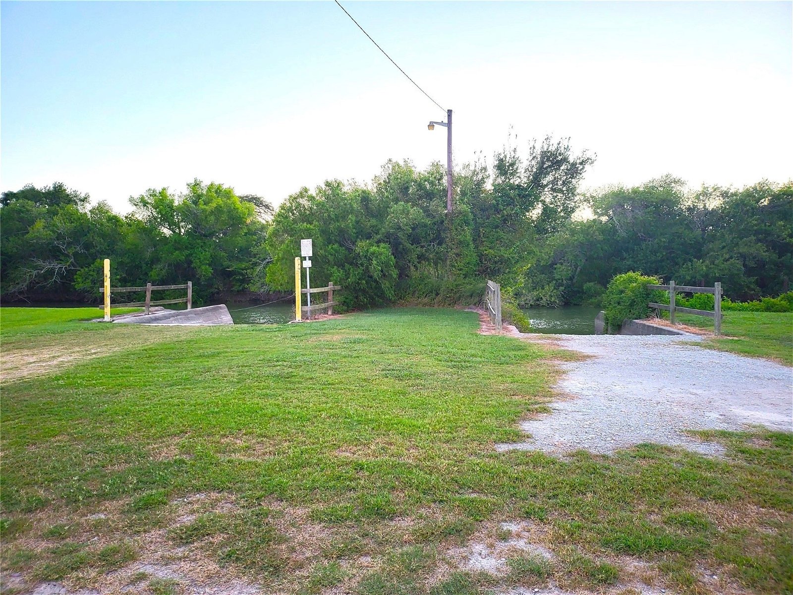 Real estate property located at 1438 Guadalupe River, Calhoun, Guadalupe River Oaks, Tivoli, TX, US