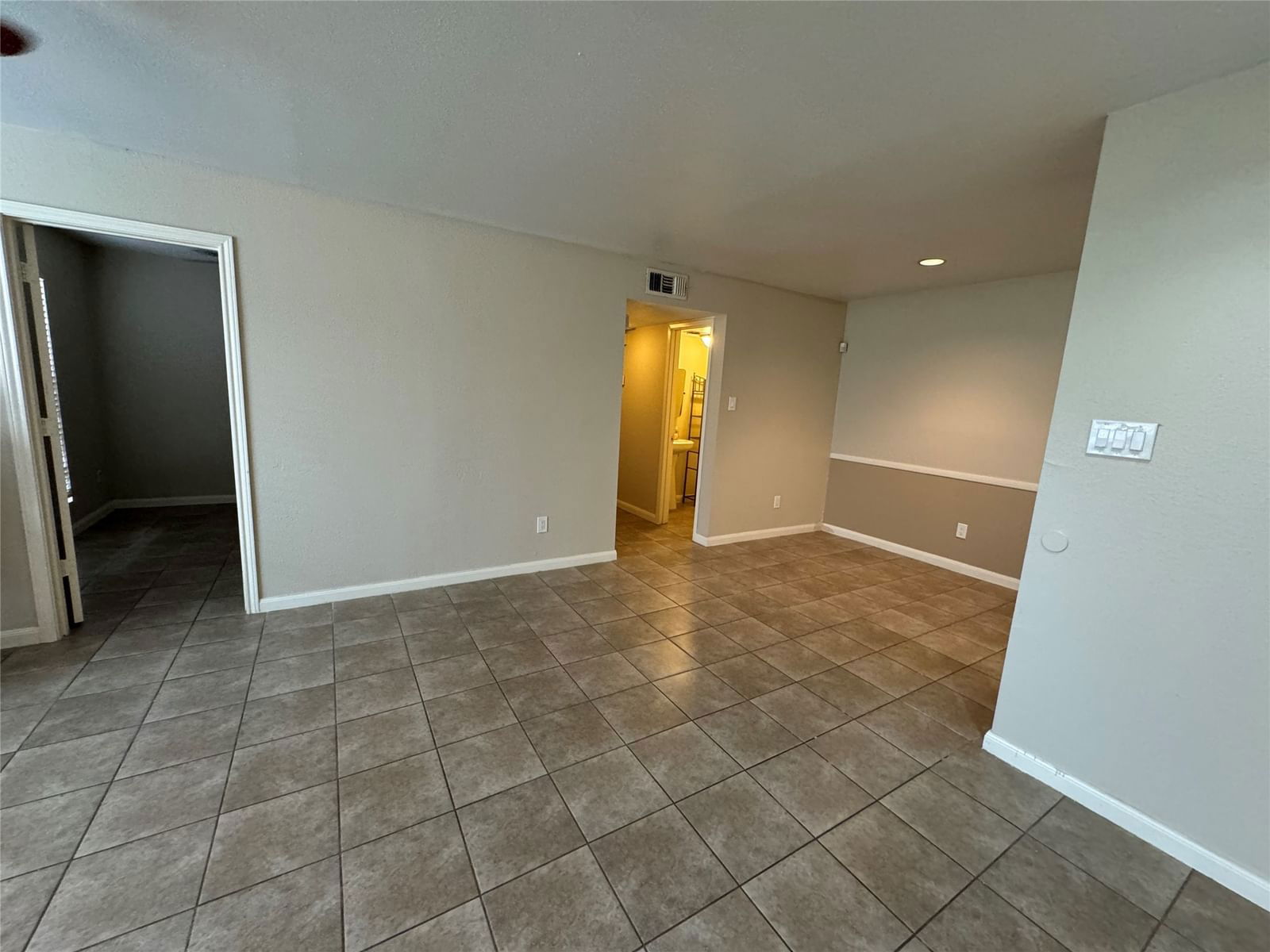 Real estate property located at 2120 Wilcrest #119, Harris, Lakecrest Condo Ph 03, Houston, TX, US