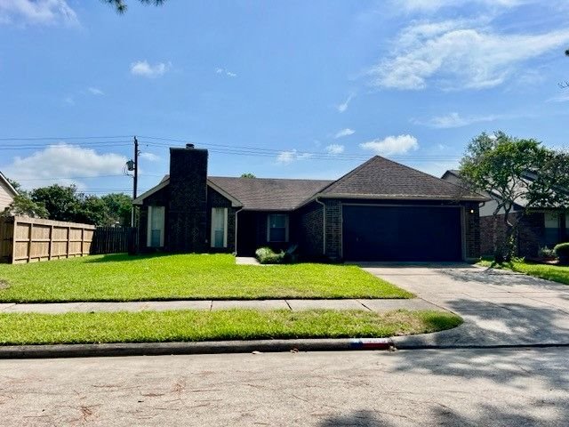 Real estate property located at 16015 Surrey Woods, Harris, Friendswood, TX, US