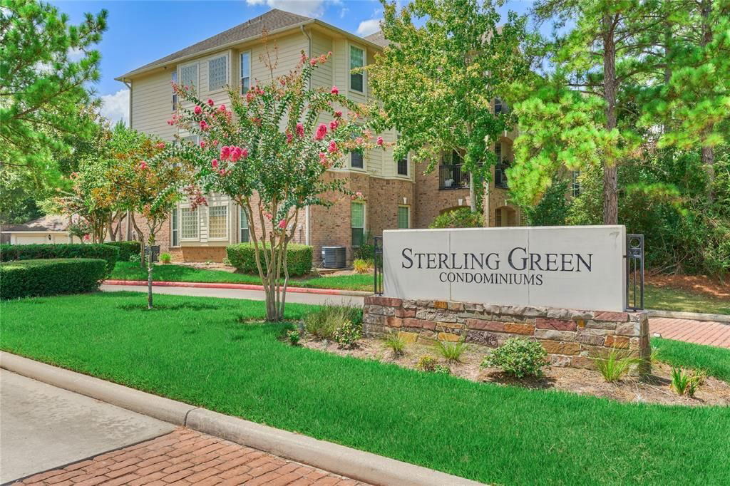 Real estate property located at 6607 Lake Woodlands #221, Montgomery, Condominiums At Sterling Green, The Woodlands, TX, US