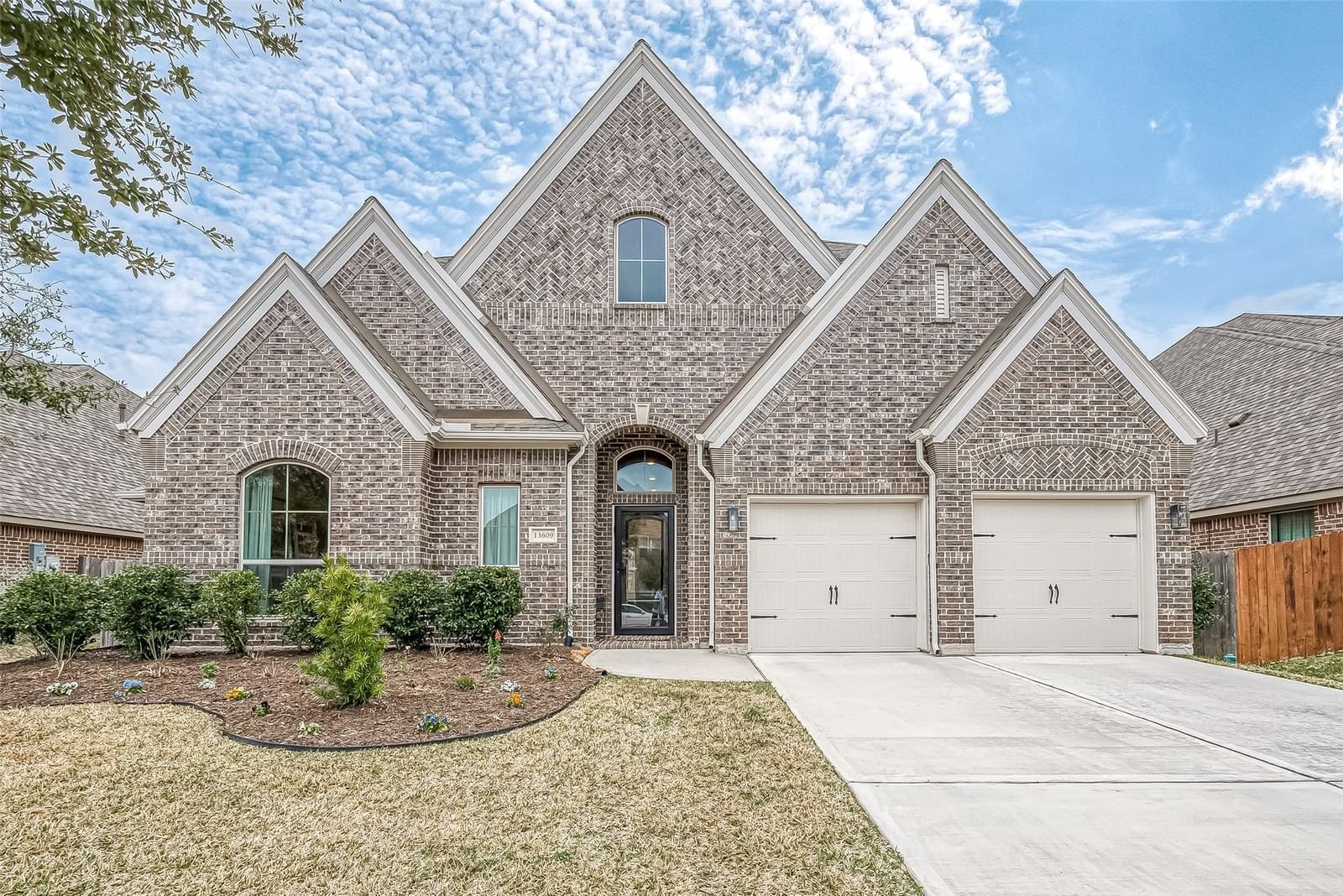 Real estate property located at 13609 Violet Bay, Brazoria, Southlake Sec 8 A0538 Ht&Brr, Pearland, TX, US