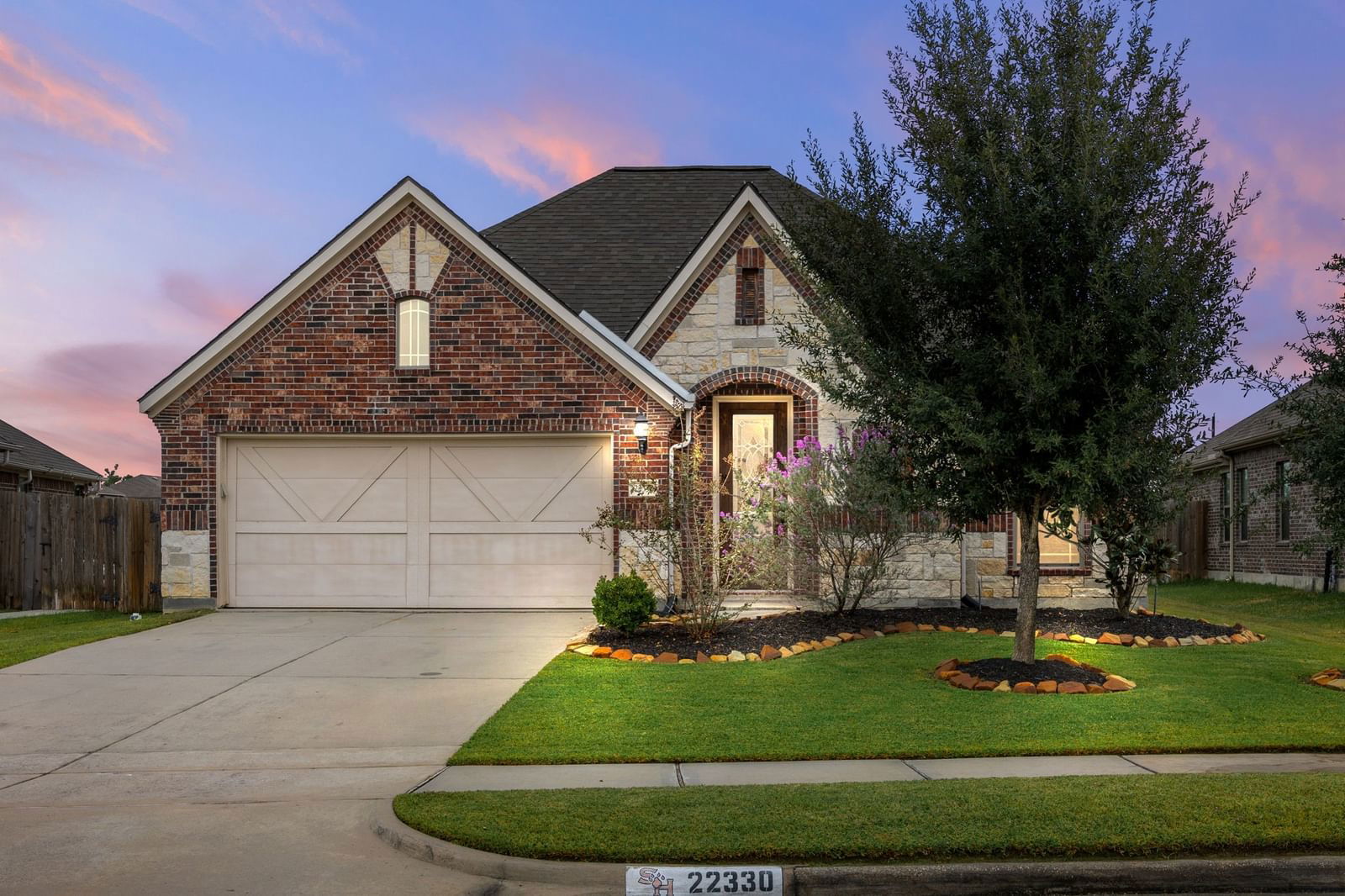 Real estate property located at 22330 Hillington, Harris, Inverness Estates, Tomball, TX, US