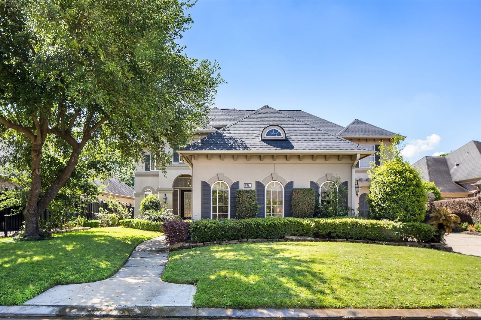 Real estate property located at 11427 Noblewood Crest, Harris, Royal Oaks Country Club 05, Houston, TX, US
