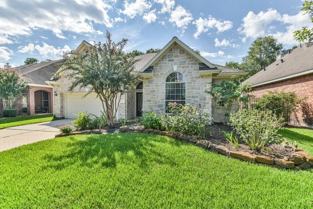 Real estate property located at 83 Dylanshire, Montgomery, Conroe, TX, US