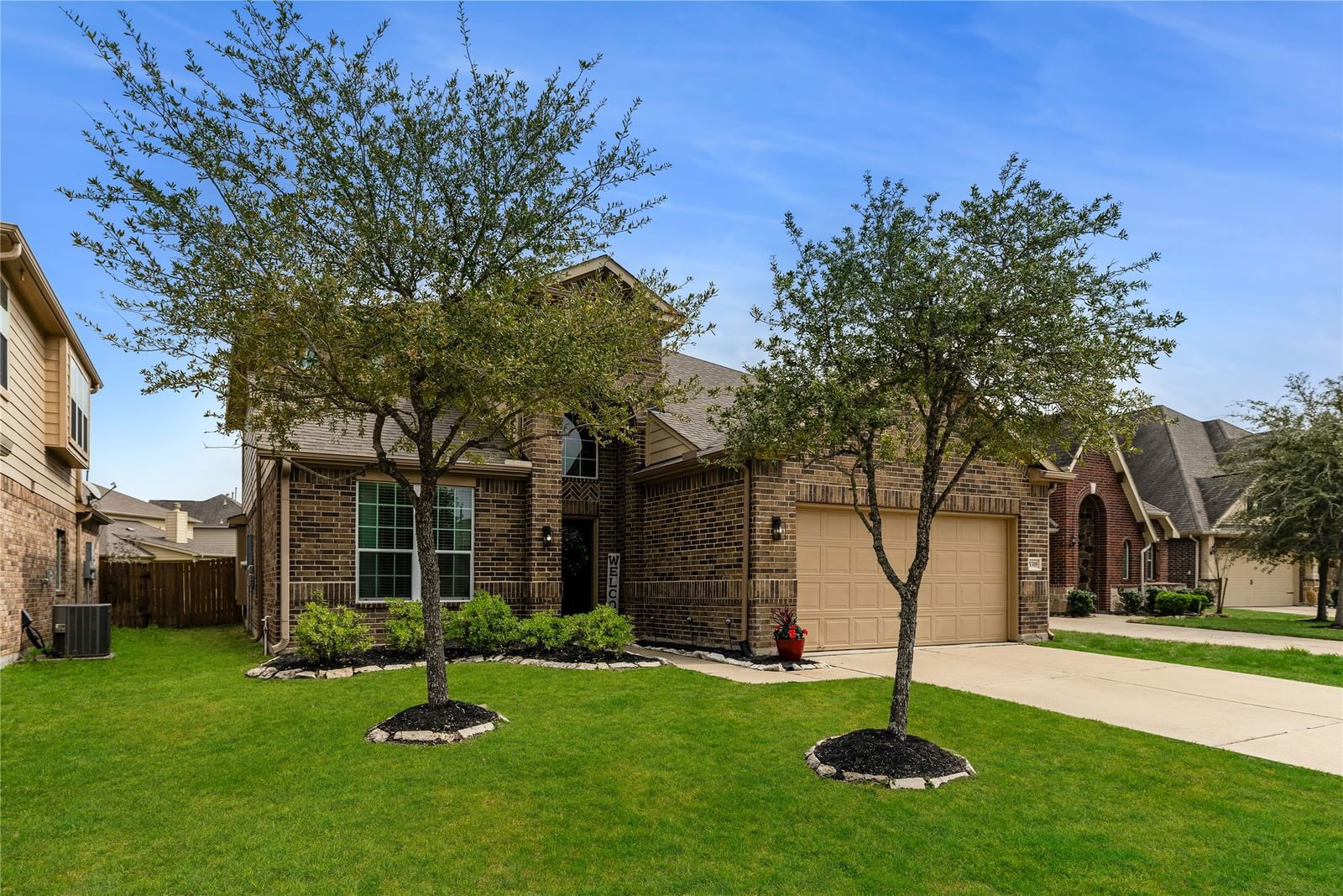 Real estate property located at 5318 Silktail, Fort Bend, Waterview Estates Sec 11, Richmond, TX, US