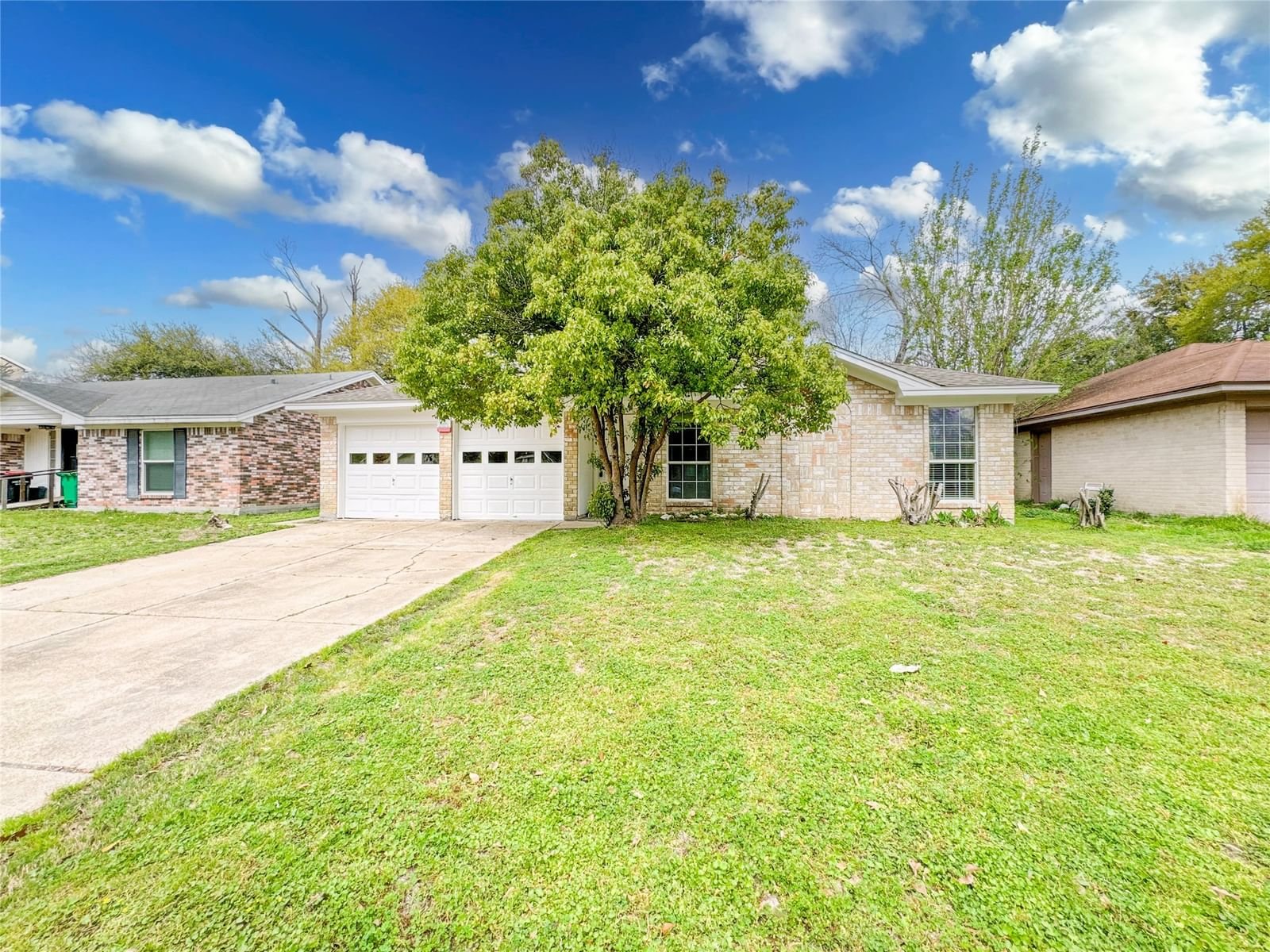 Real estate property located at 710 Meadowglen, Harris, Glen Meadow Sec 02, Baytown, TX, US