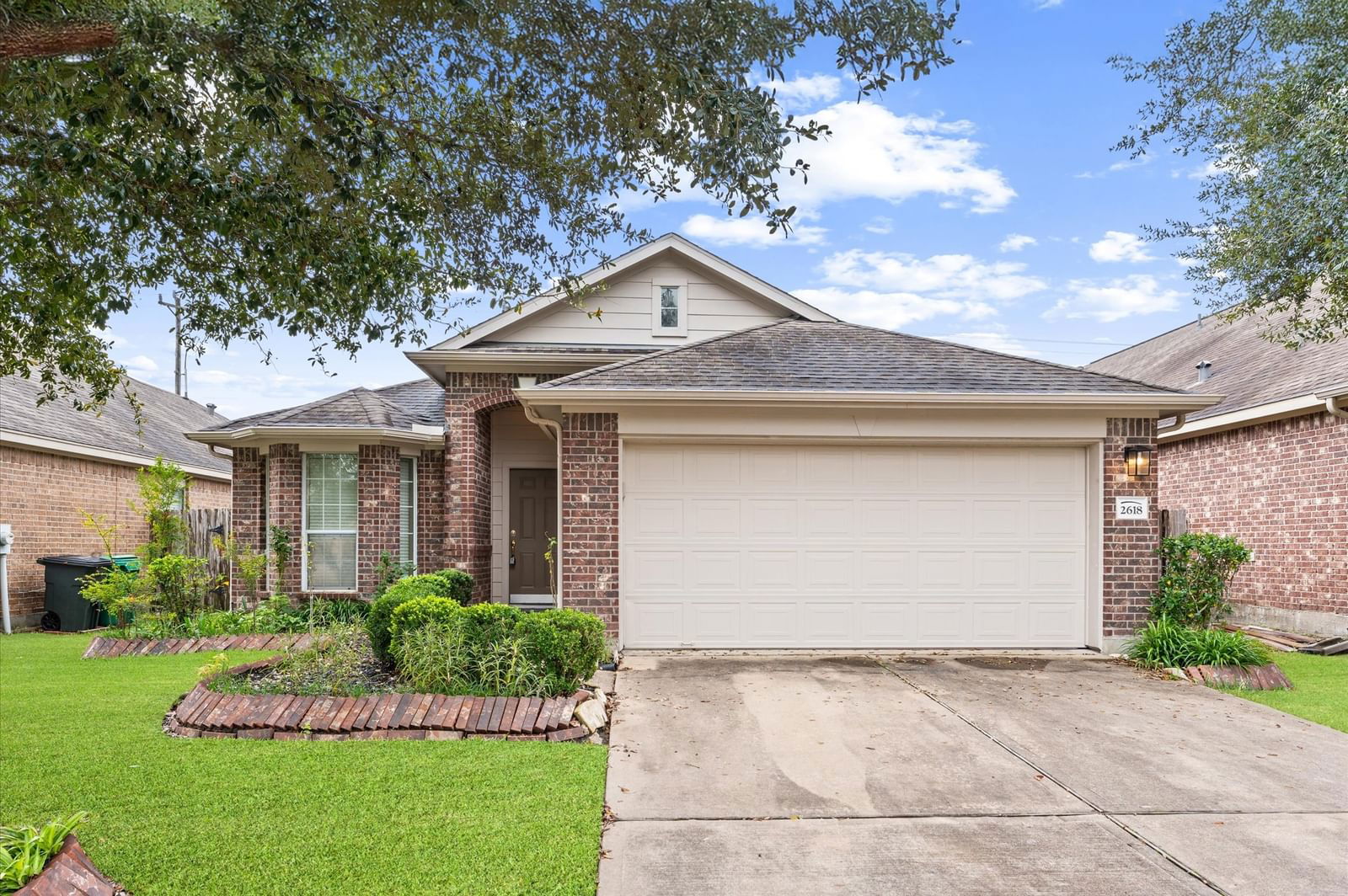 Real estate property located at 2618 Winding Creek, Montgomery, Imperial Oaks Park, Conroe, TX, US