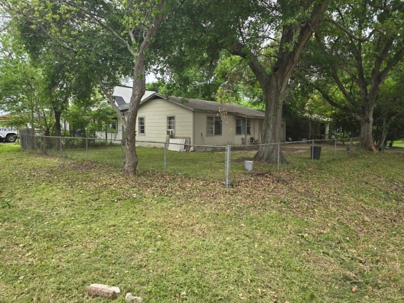Real estate property located at 1001 Barbara, Harris, N/A, Tomball, TX, US