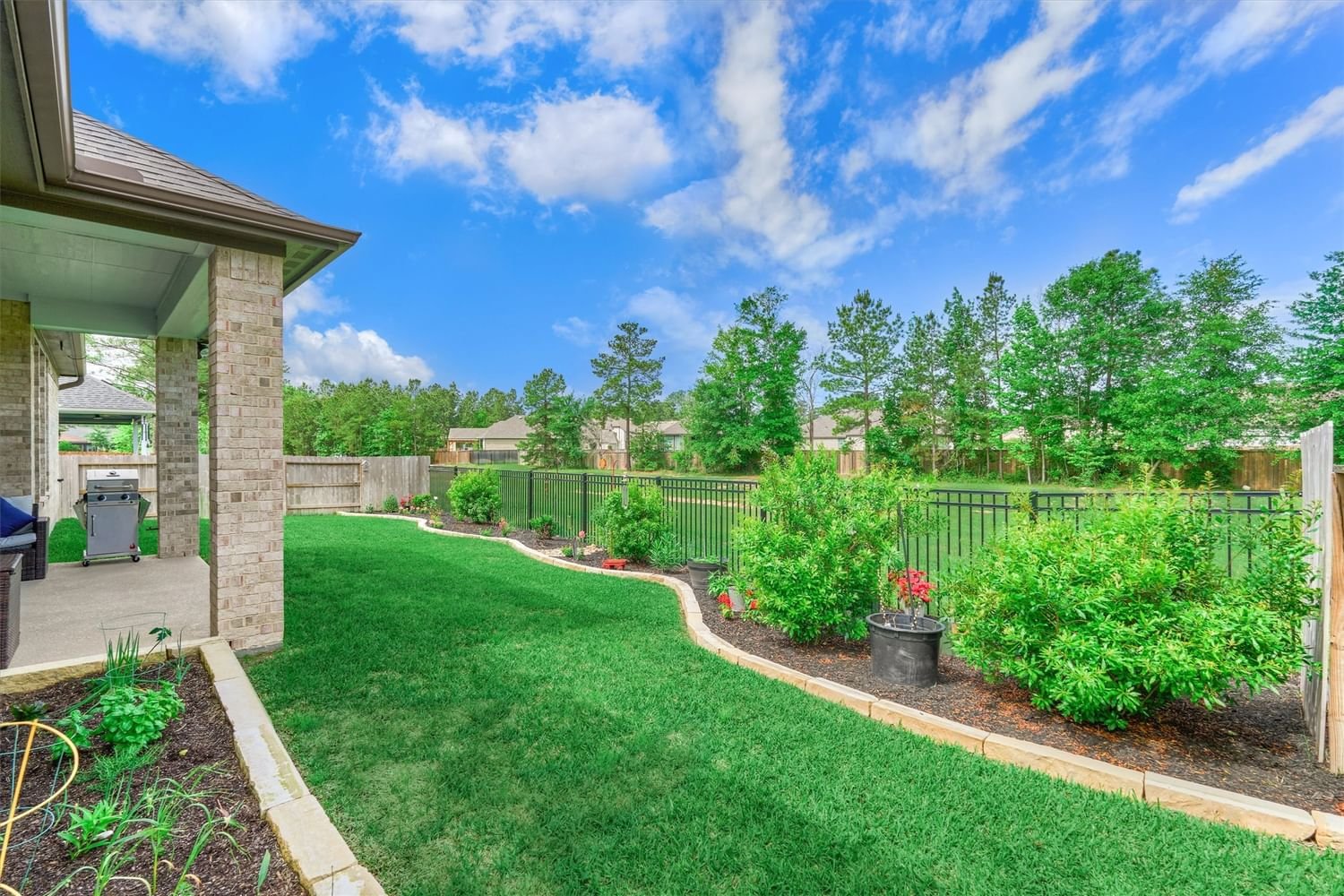 Real estate property located at 311 Turks Cap, Montgomery, Bonterra At Woodforest 07, Montgomery, TX, US