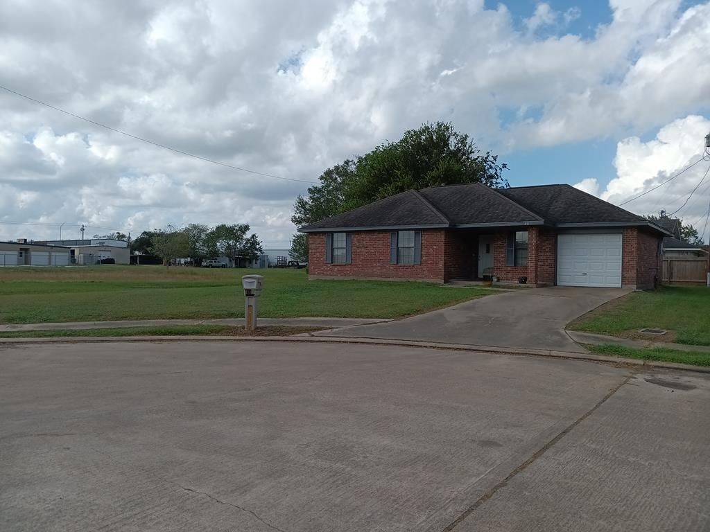 Real estate property located at 201 Rice, Brazoria, Hale Angleton 0375 I T Tins, Angleton, TX, US