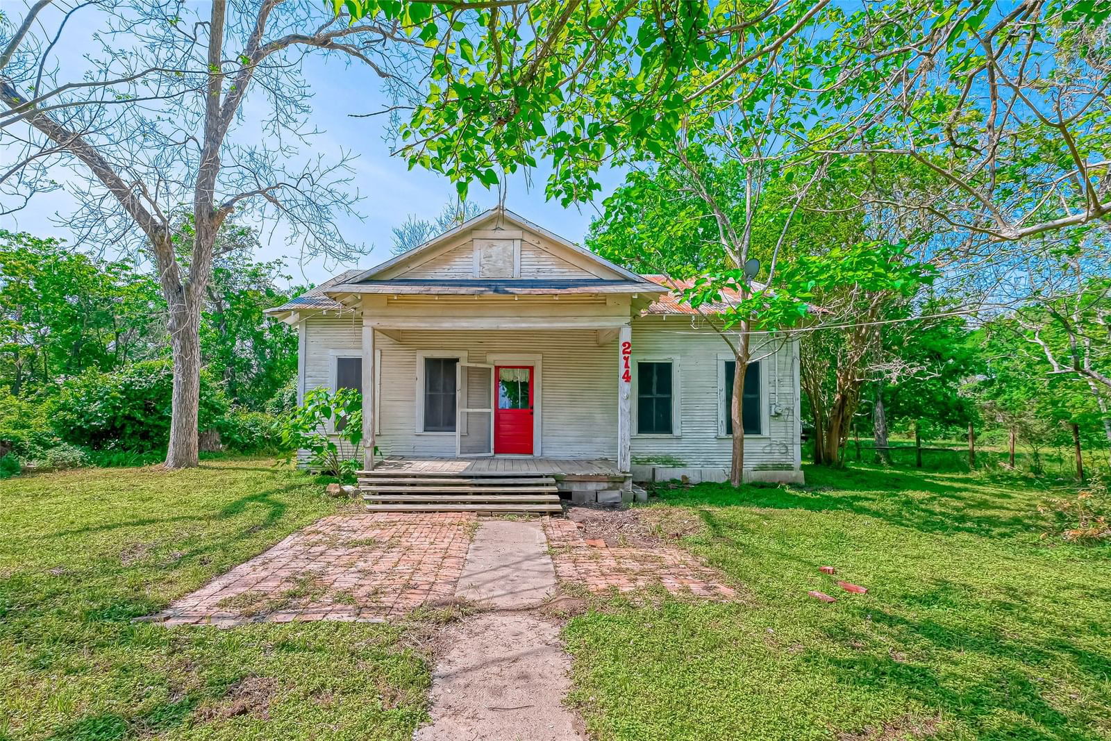 Real estate property located at 214 R L Butler, Montgomery, DAWSON GAMBLE, Magnolia, TX, US