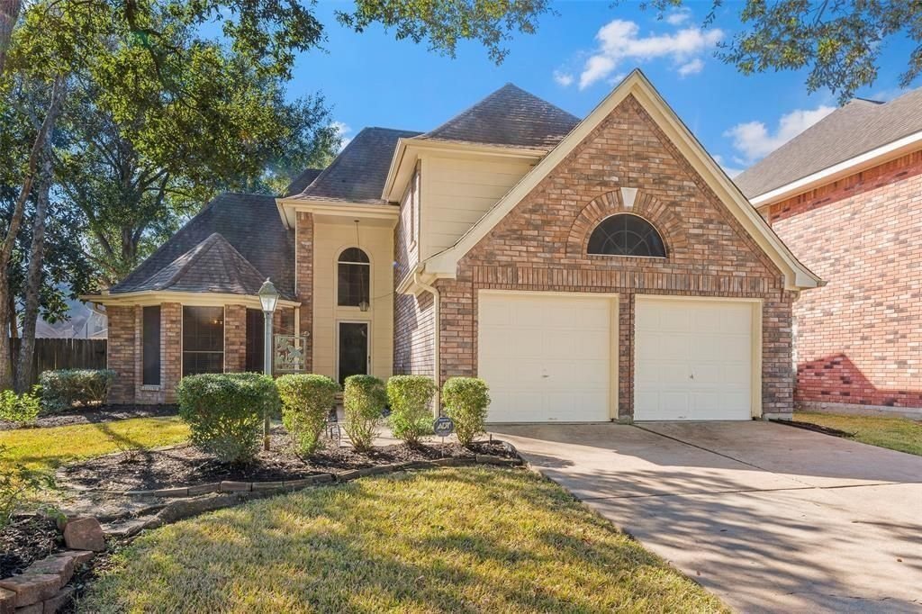 Real estate property located at 16807 Scenic Gardens, Harris, Champion Woods At Colony Creek, Spring, TX, US