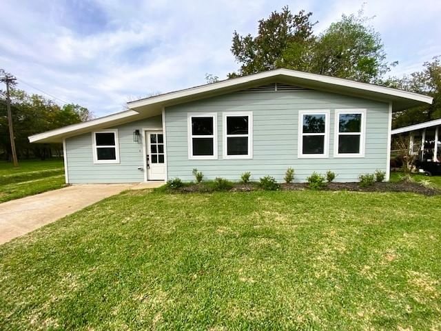 Real estate property located at 217 Magnolia, Brazoria, Area B-C-D-E-G-H-J-K-L Etc La, Lake Jackson, TX, US