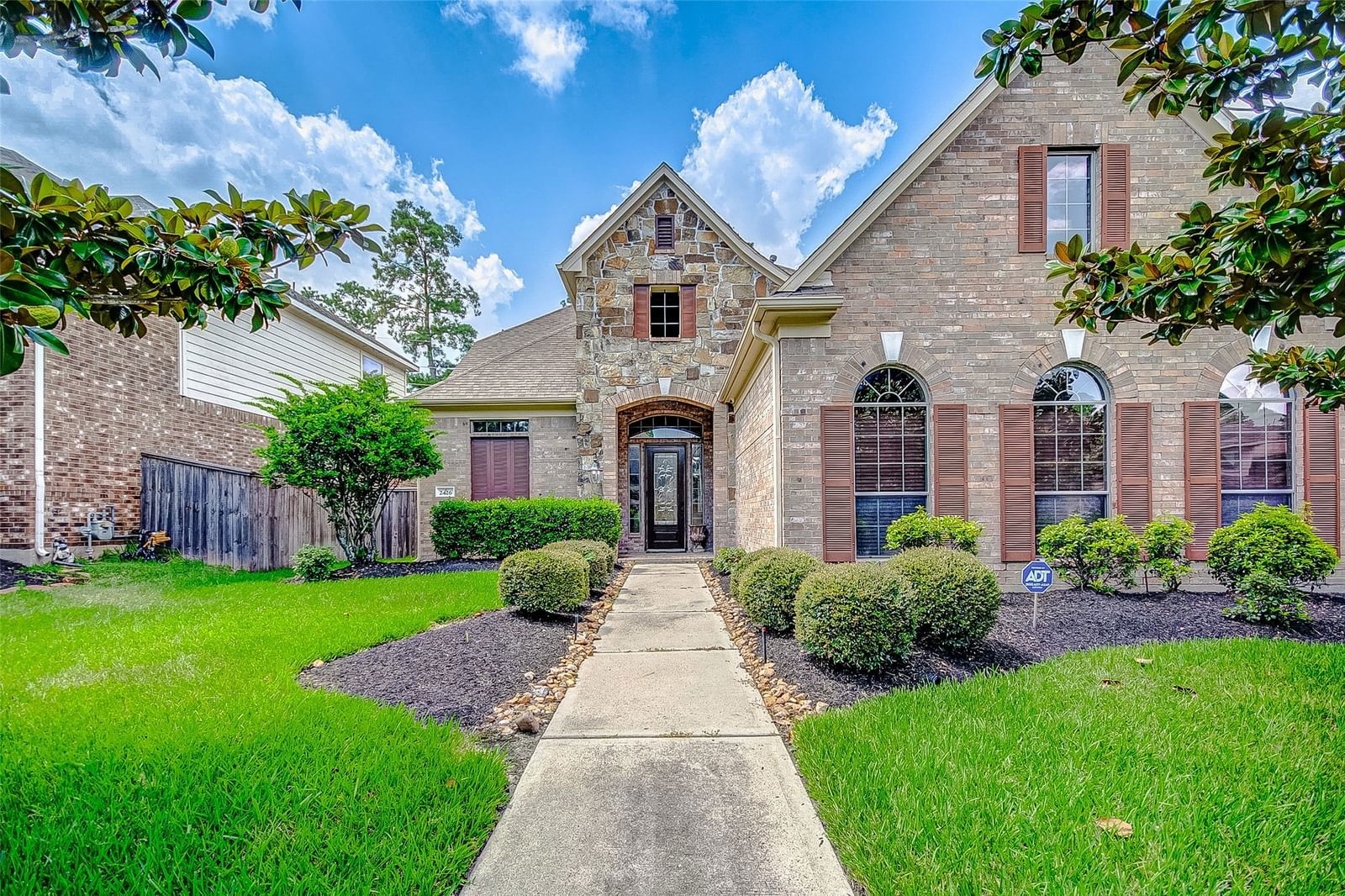 Real estate property located at 2426 Hendricks Lakes, Harris, Lakes/Cypress Forest Sec 01, Spring, TX, US