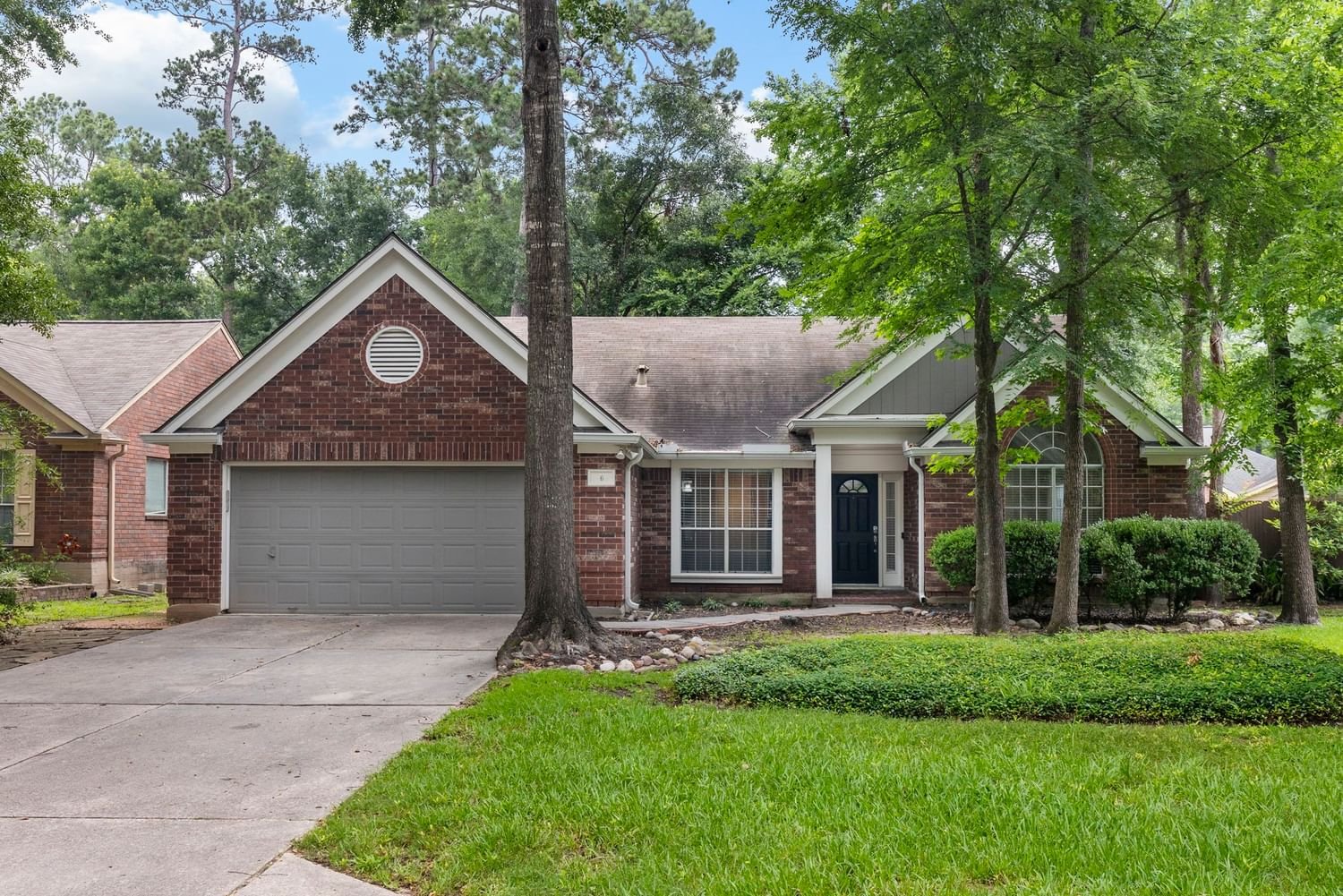 Real estate property located at 6 Crested Cloud, Montgomery, Woodlands Village Grogans Mill, The Woodlands, TX, US