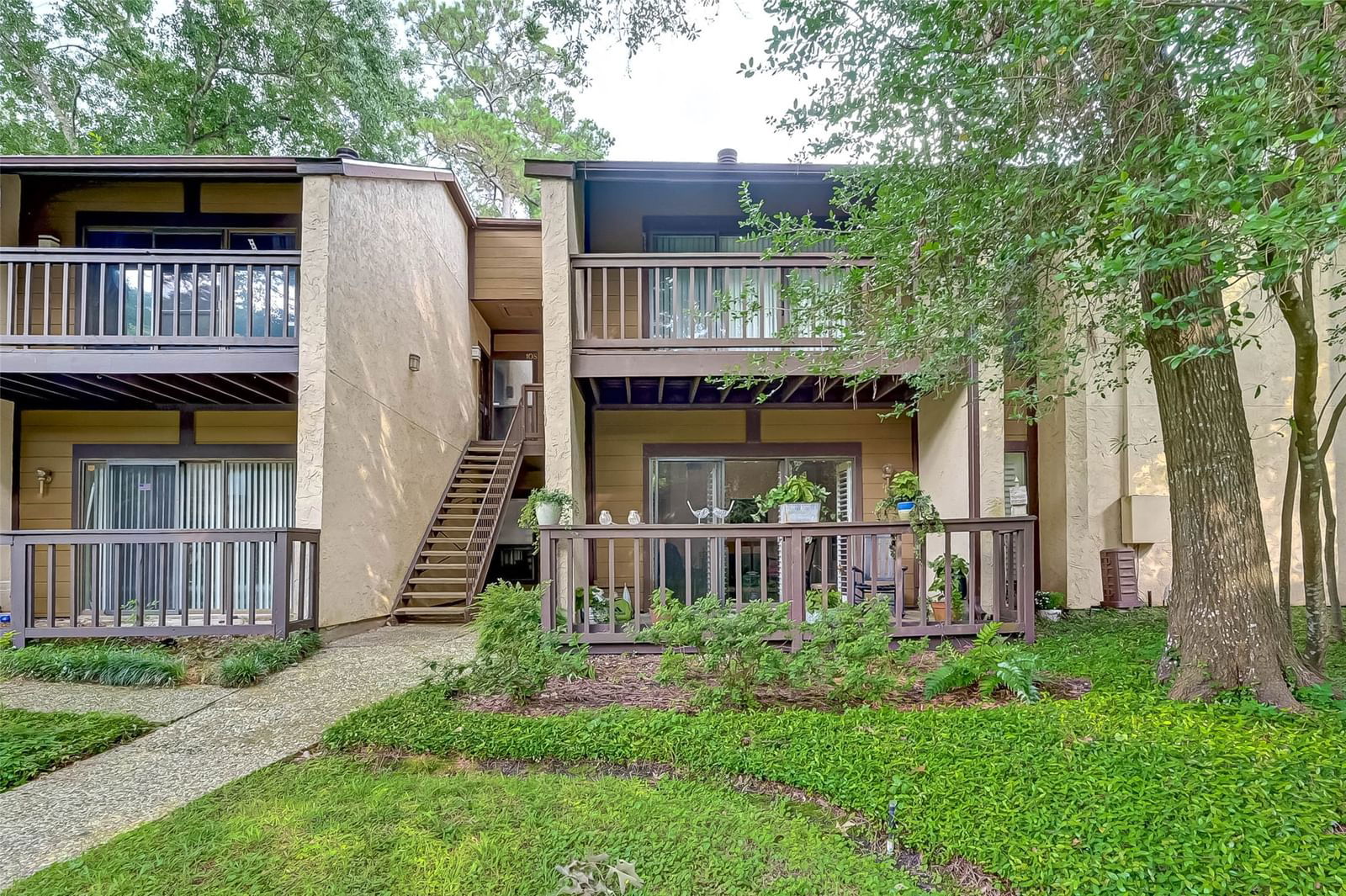 Real estate property located at 11711 Memorial #110, Harris, Hudson Oaks T/H Condo Sec 01a, Houston, TX, US