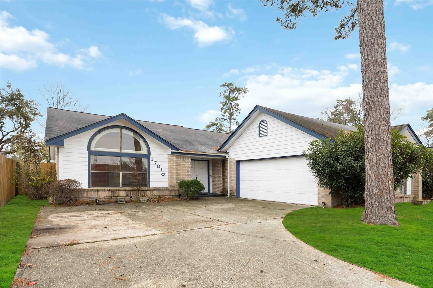 Real estate property located at 17810 Springtree, Harris, Atascocita Forest, Humble, TX, US