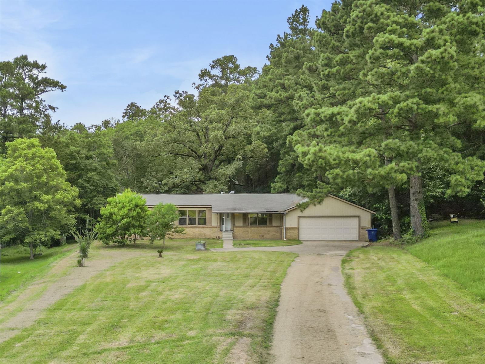 Real estate property located at 3200 Majestic, Walker, Majestic Forest, Huntsville, TX, US