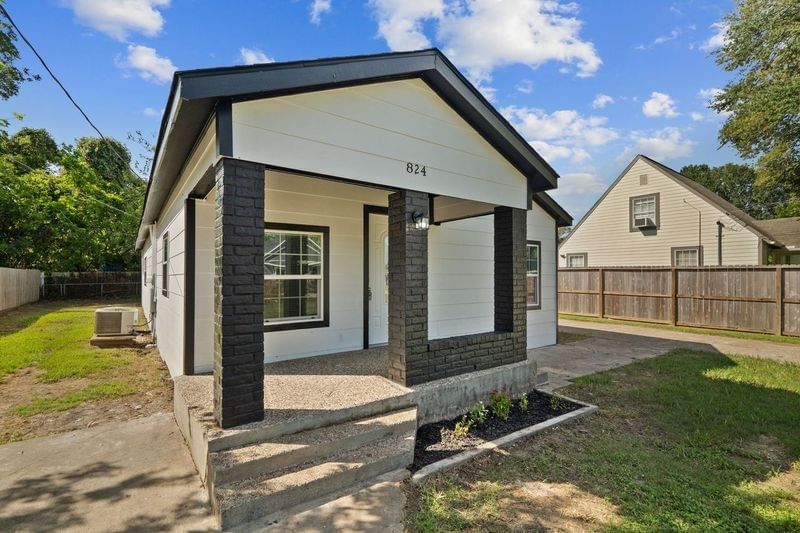 Real estate property located at 824 Chestnut, Galveston, Adkins, La Marque, TX, US