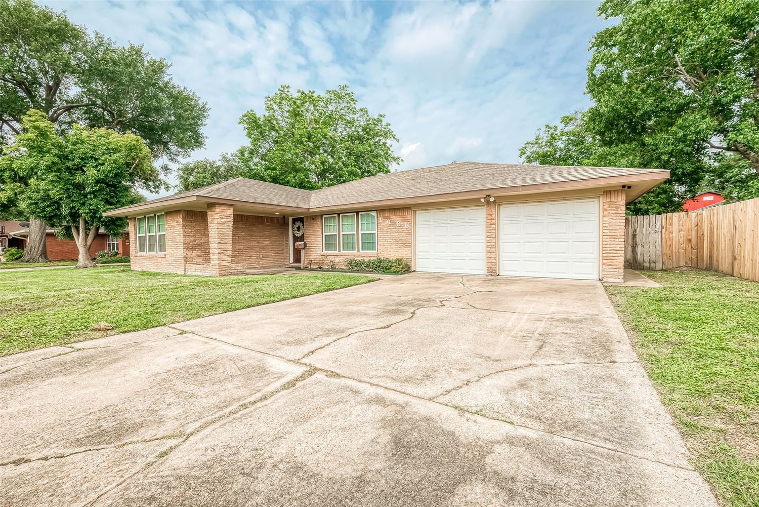 Real estate property located at 1606 Leneva, Harris, Wilshire Park Sec 01, Pasadena, TX, US