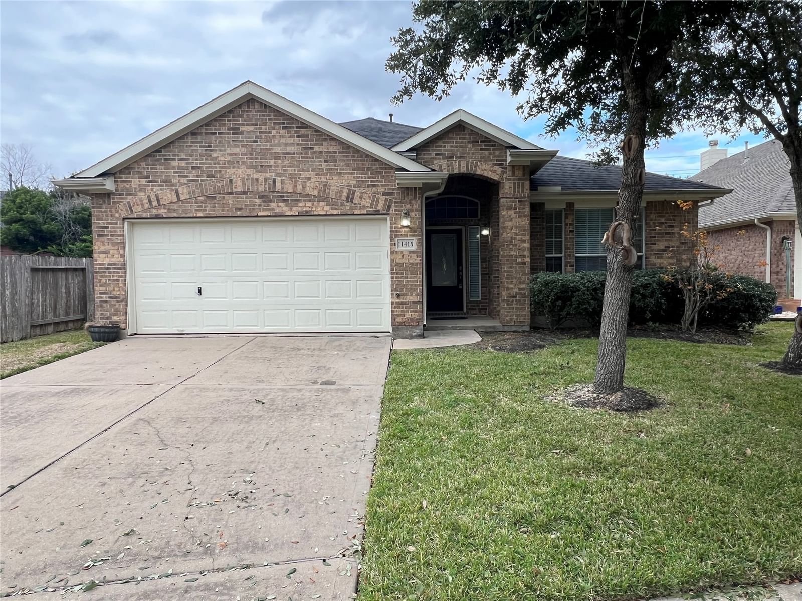 Real estate property located at 11415 English Rose, Fort Bend, Sienna Steep Bank Village Sec 16, Missouri City, TX, US