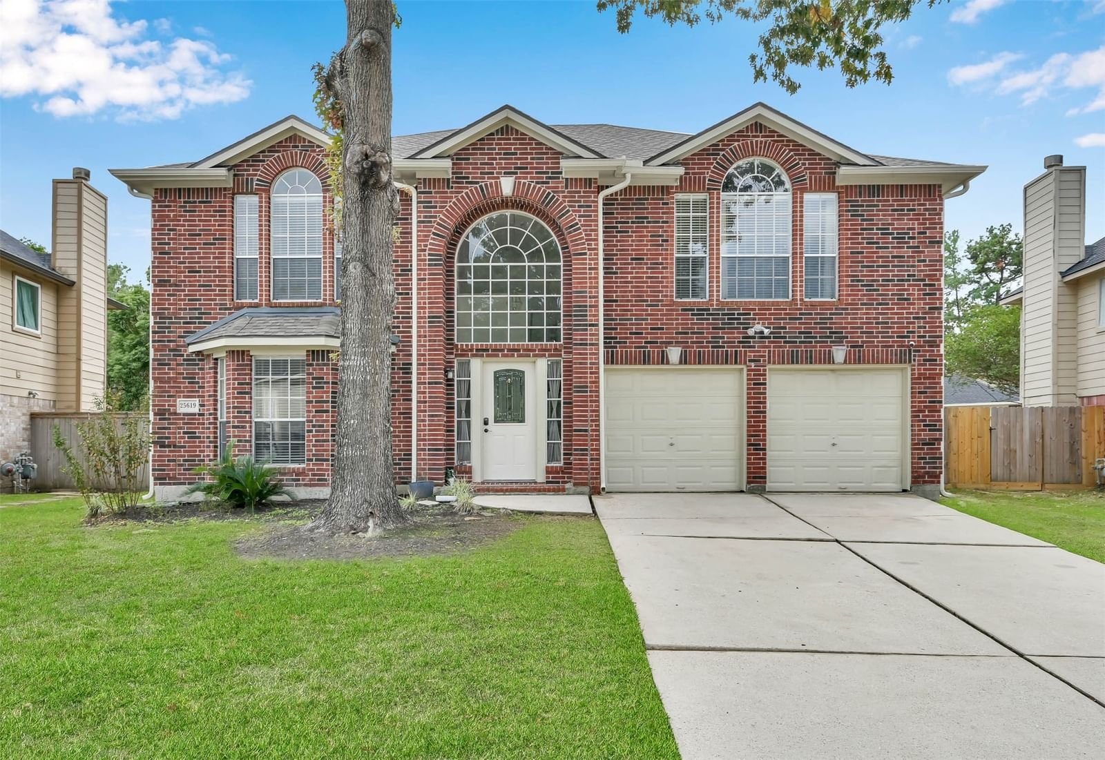 Real estate property located at 25619 Oakridge Forest, Montgomery, Spring, TX, US