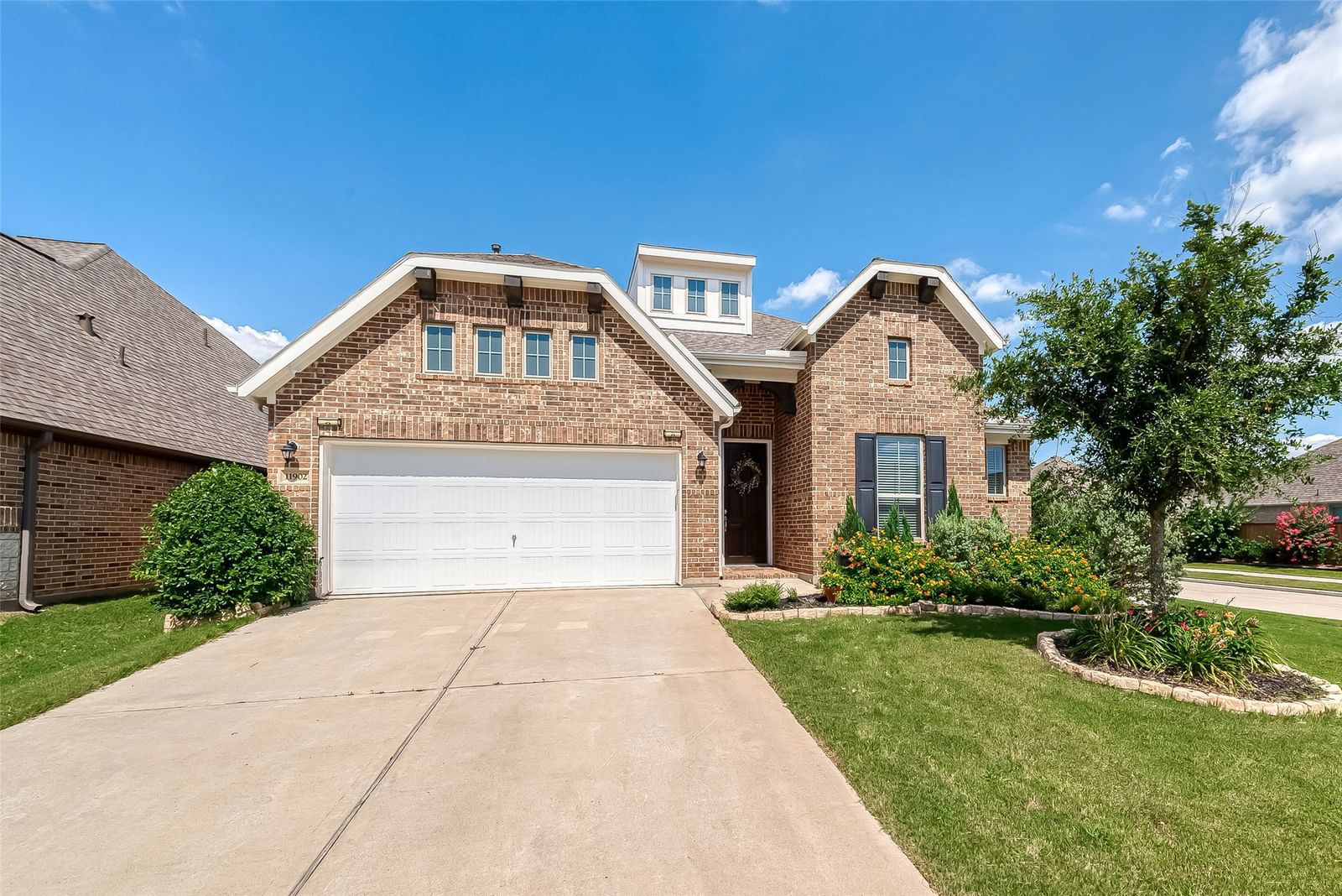 Real estate property located at 11902 Alwadi, Fort Bend, Lakes of Bella Terra West, Richmond, TX, US