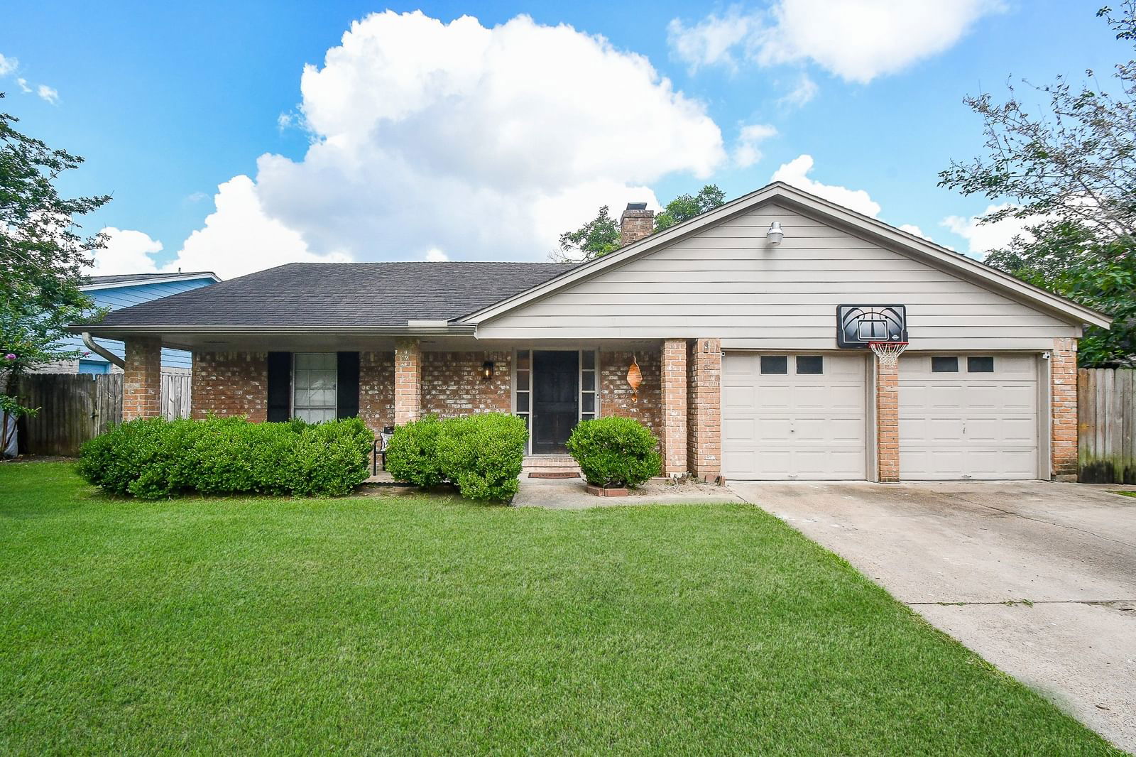 Real estate property located at 15722 Boulder Oaks, Harris, Bear Creek Village, Houston, TX, US