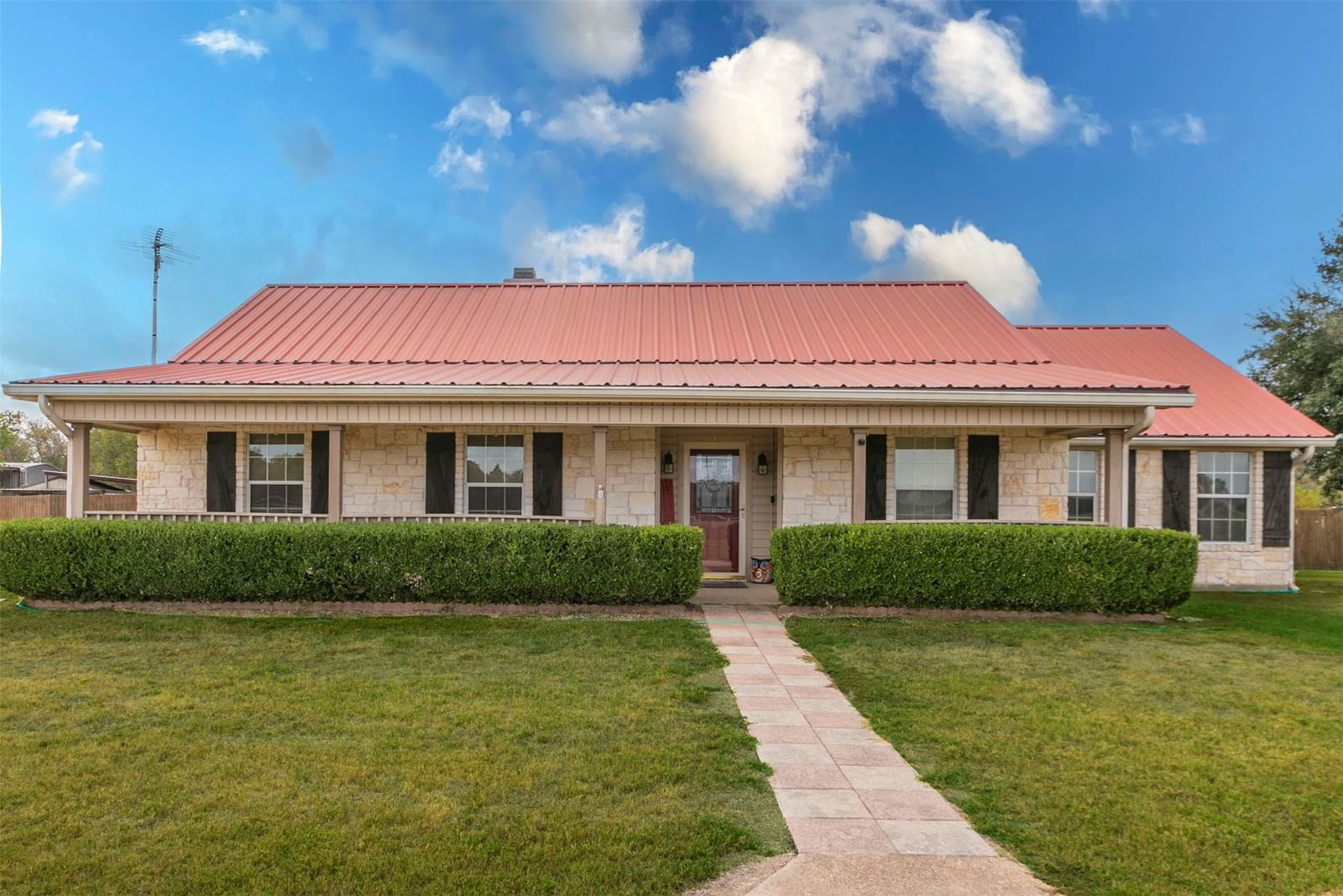 Real estate property located at 1201 & 1207 Highway 84, Freestone, J LAWRENCE A-365, Teague, TX, US