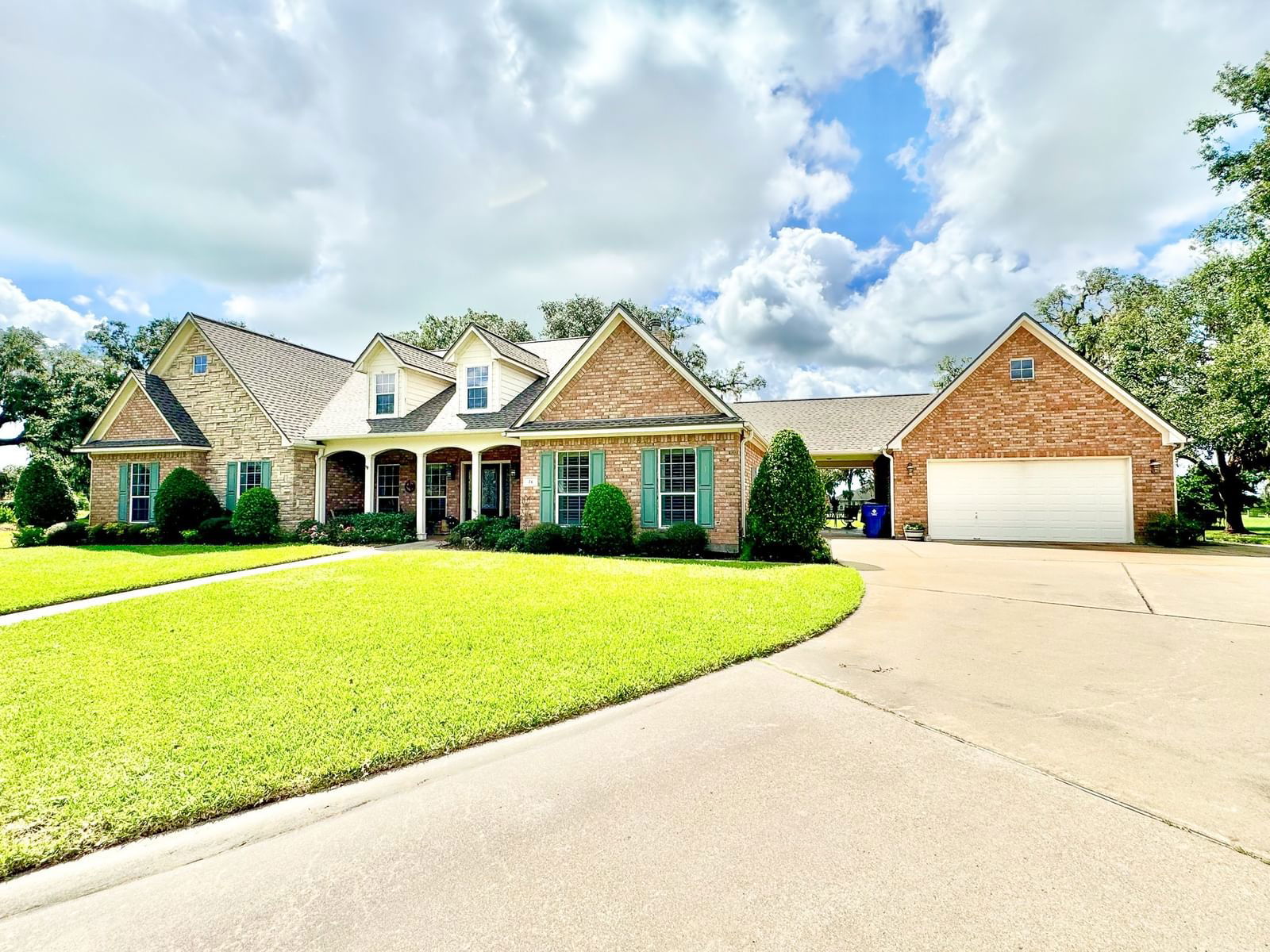 Real estate property located at 14 Evergreen Lane, Brazoria, Columbia Lakes, West Columbia, TX, US