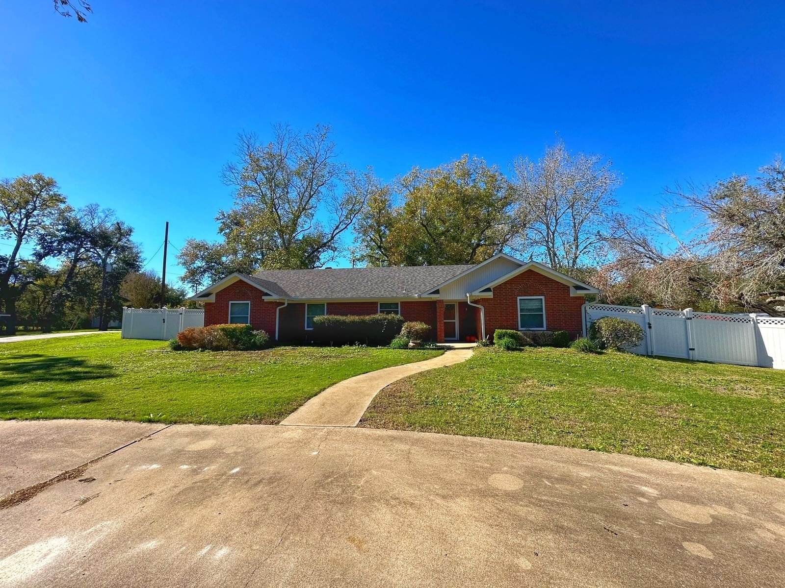 Real estate property located at 217 Timberlane, Leon, Village Creek Estates, Centerville, TX, US